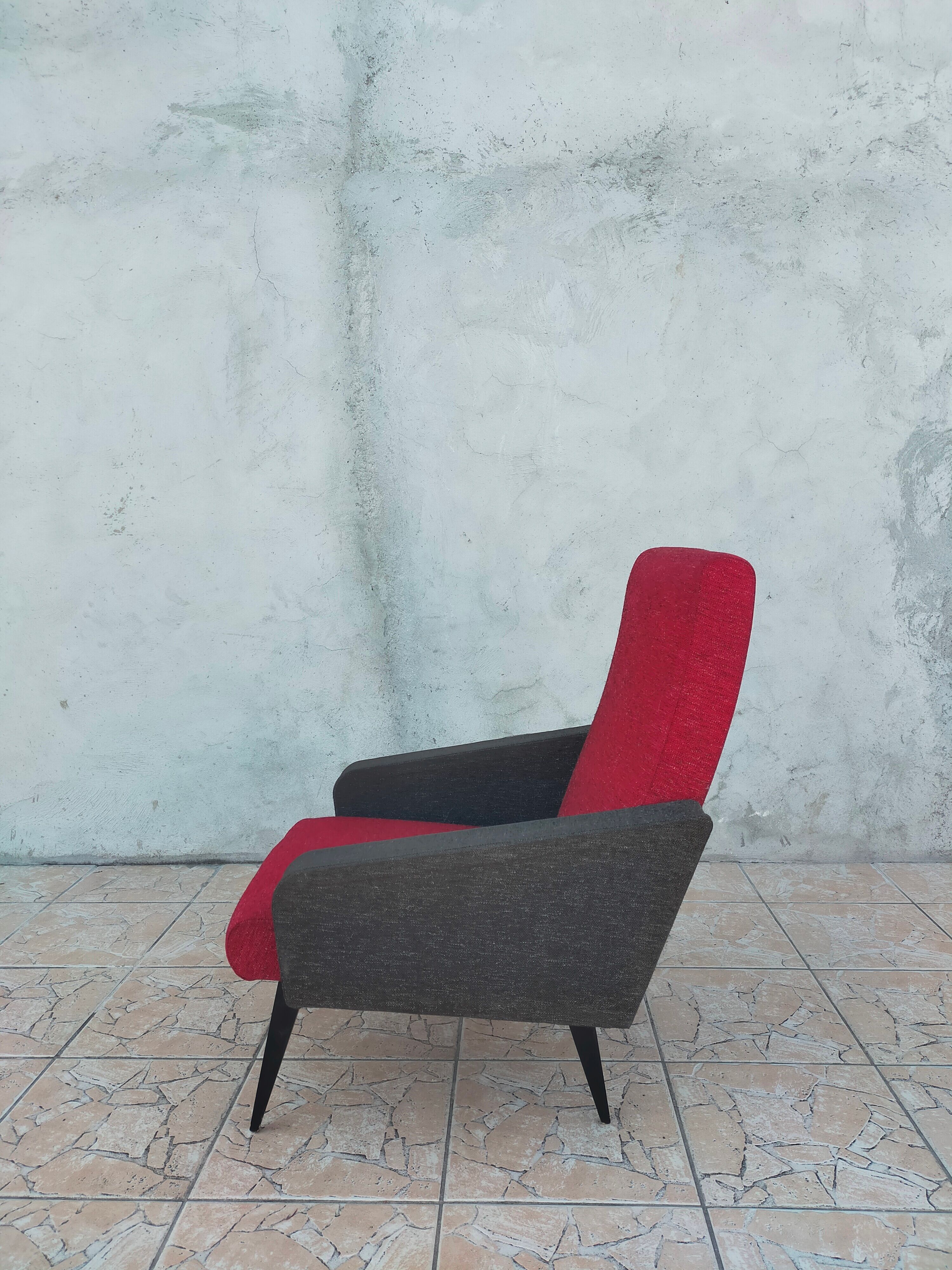 Fauteuil vintage rouge et noir 1960