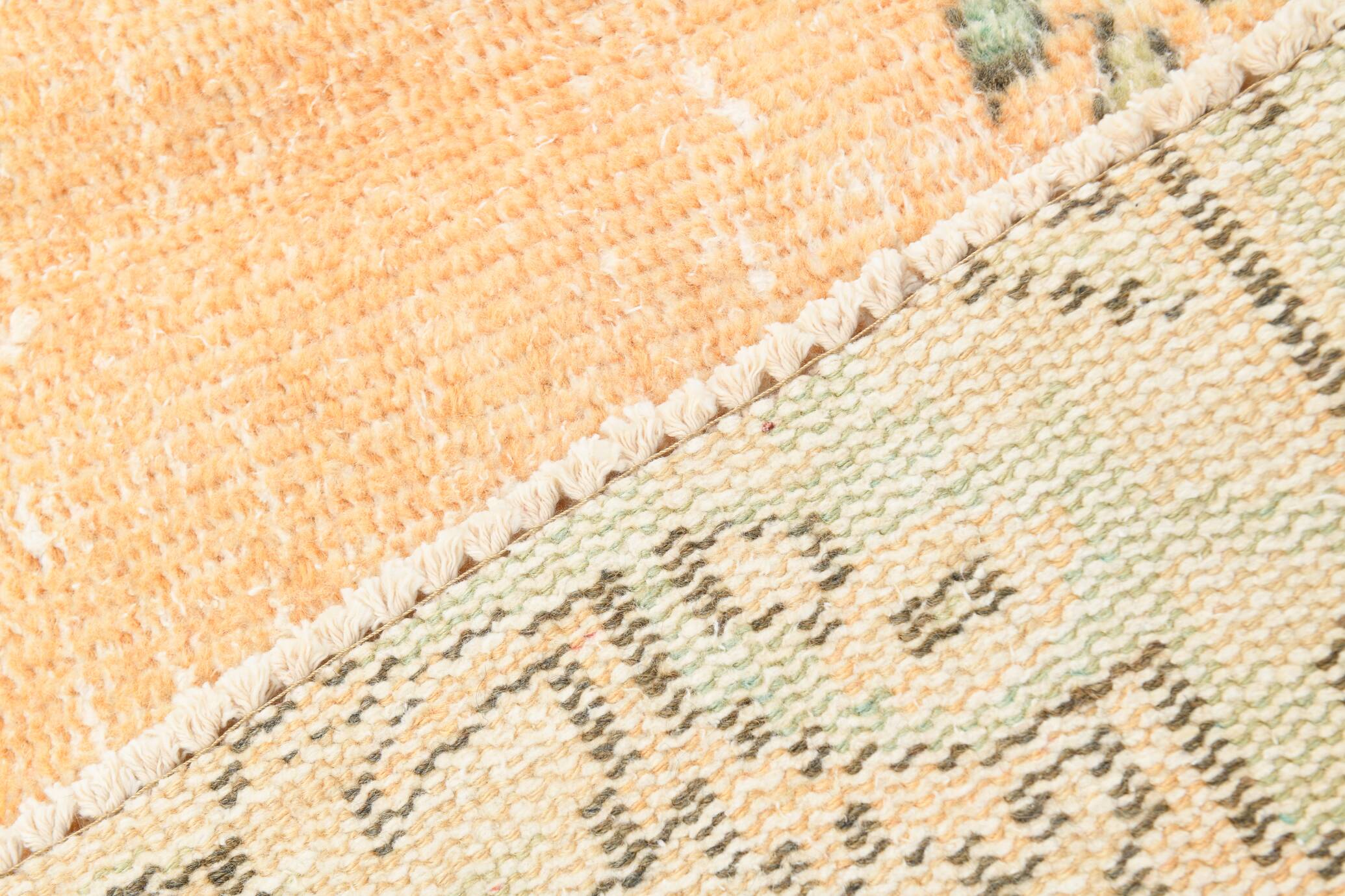 6x9 Vintage Light Yellow Oriental Vintage Rug, 180x277Cm