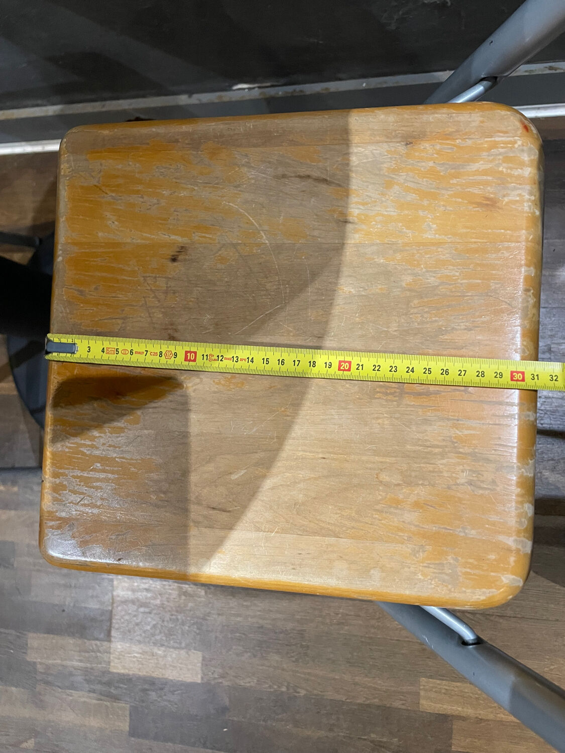 Set of high Ikea bistro table and its 2 stools