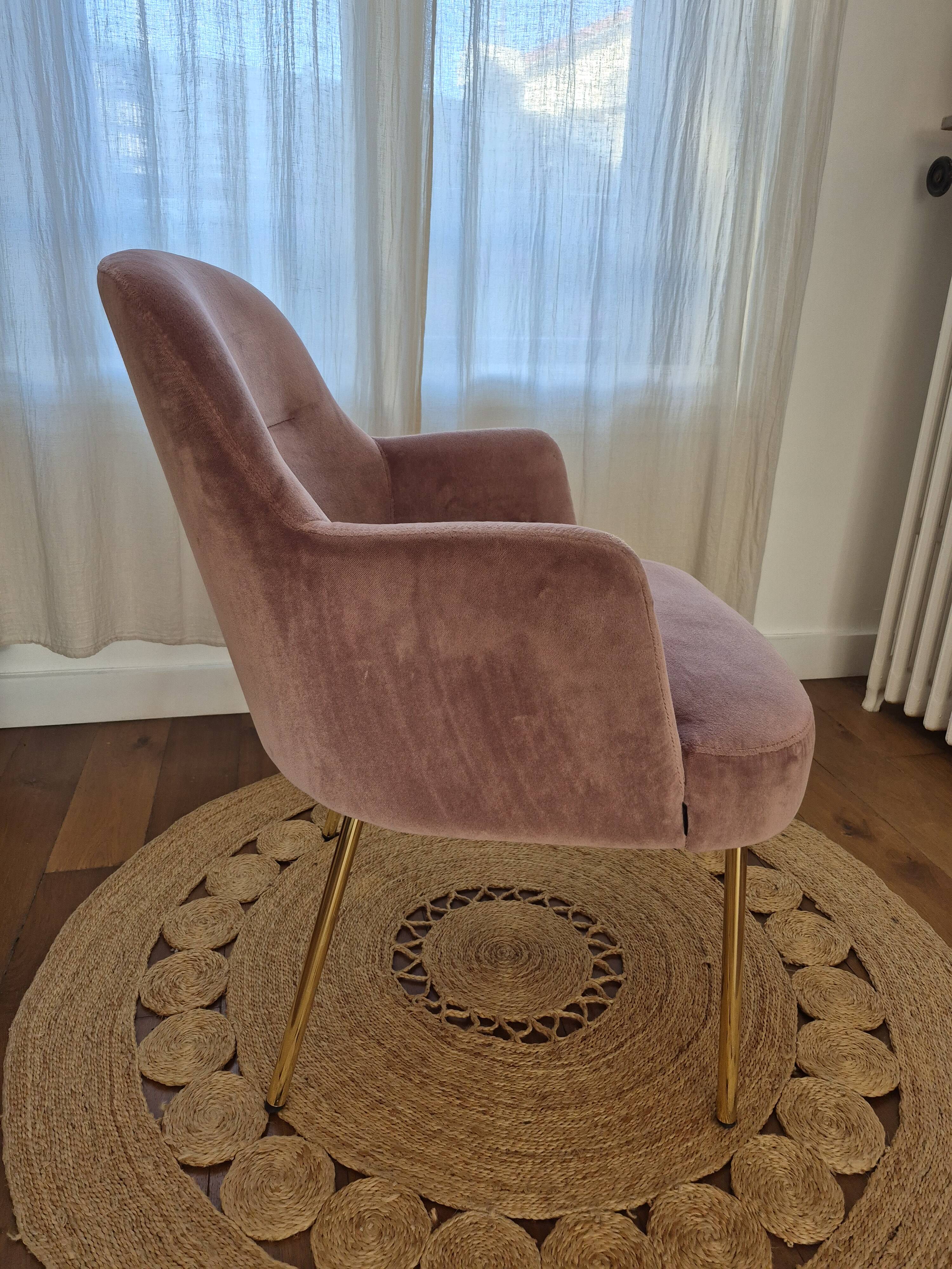Fauteuil torre 1961 – modèle da vinci 02 – velours rose pâle