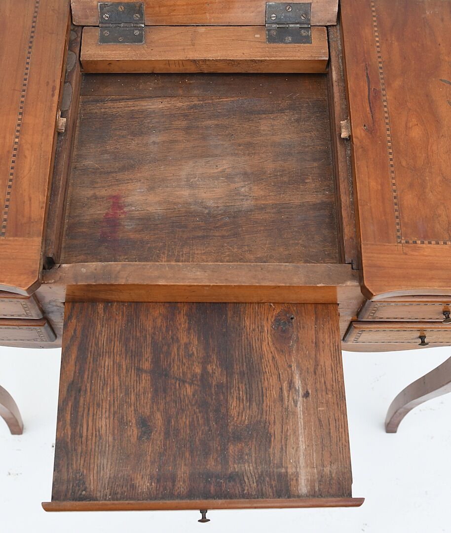 Coiffeuse style Louis XV