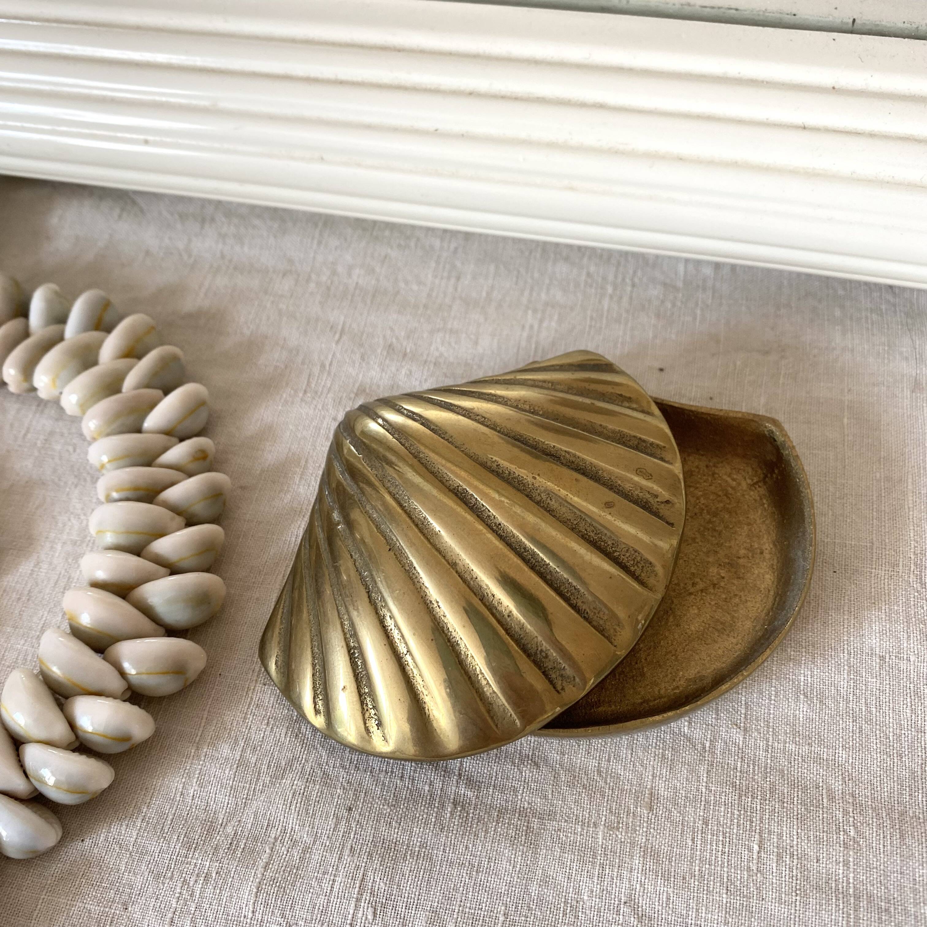 Shell box in gilded brass