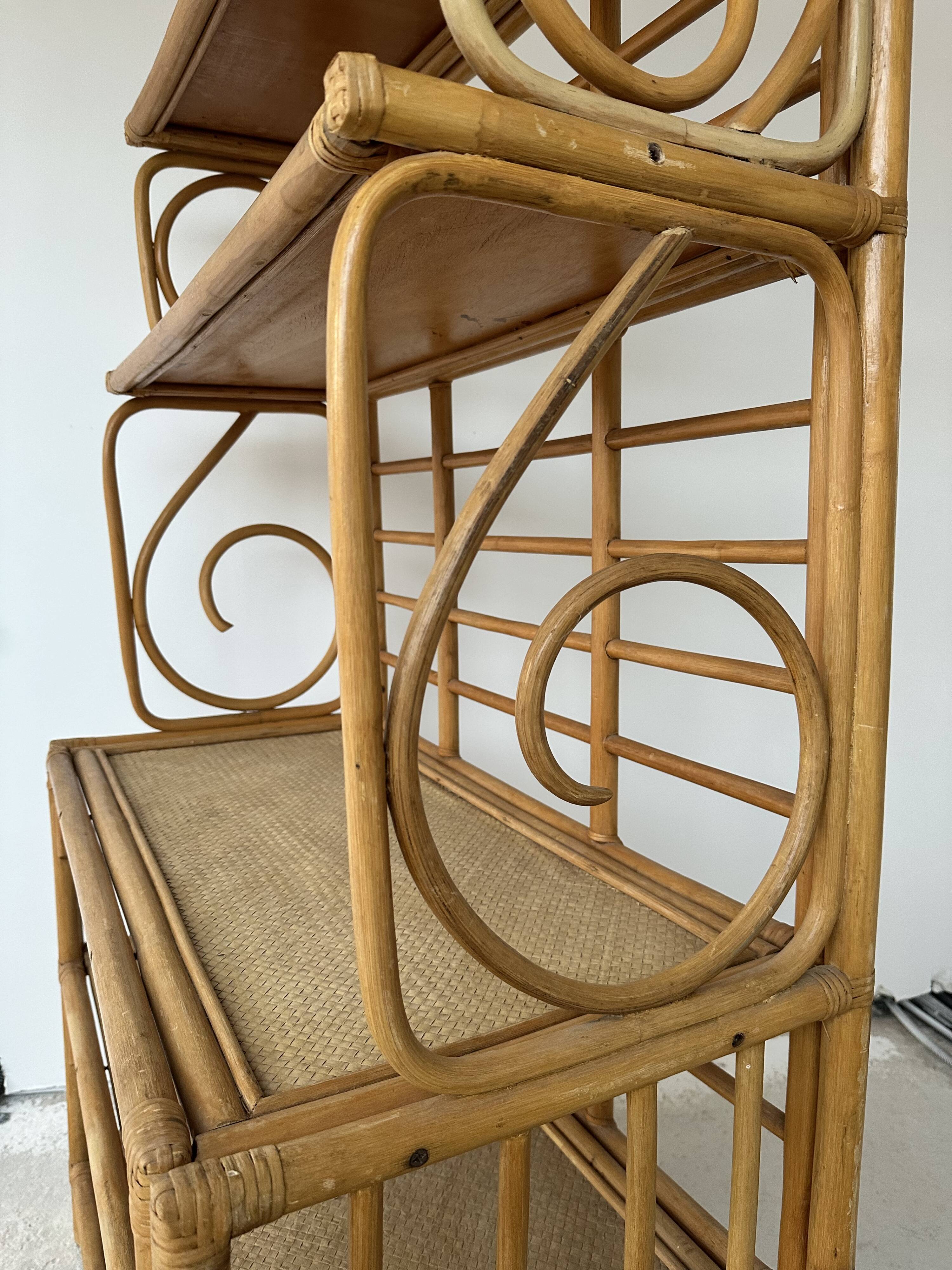 Vintage curved rattan shelf cabinet from the 60s
