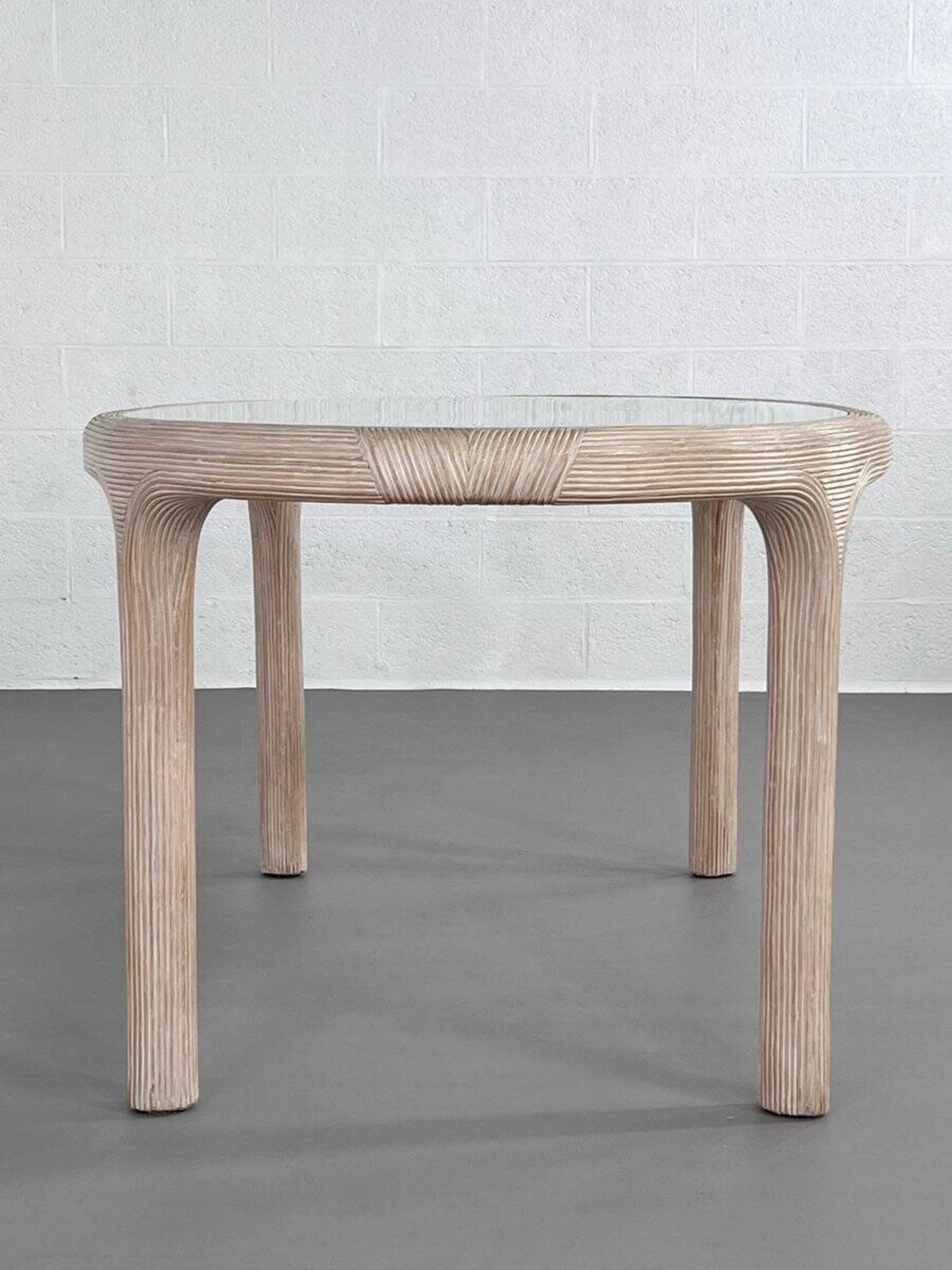 Oval table in marquetry of rattan and glass Vivai del Sud