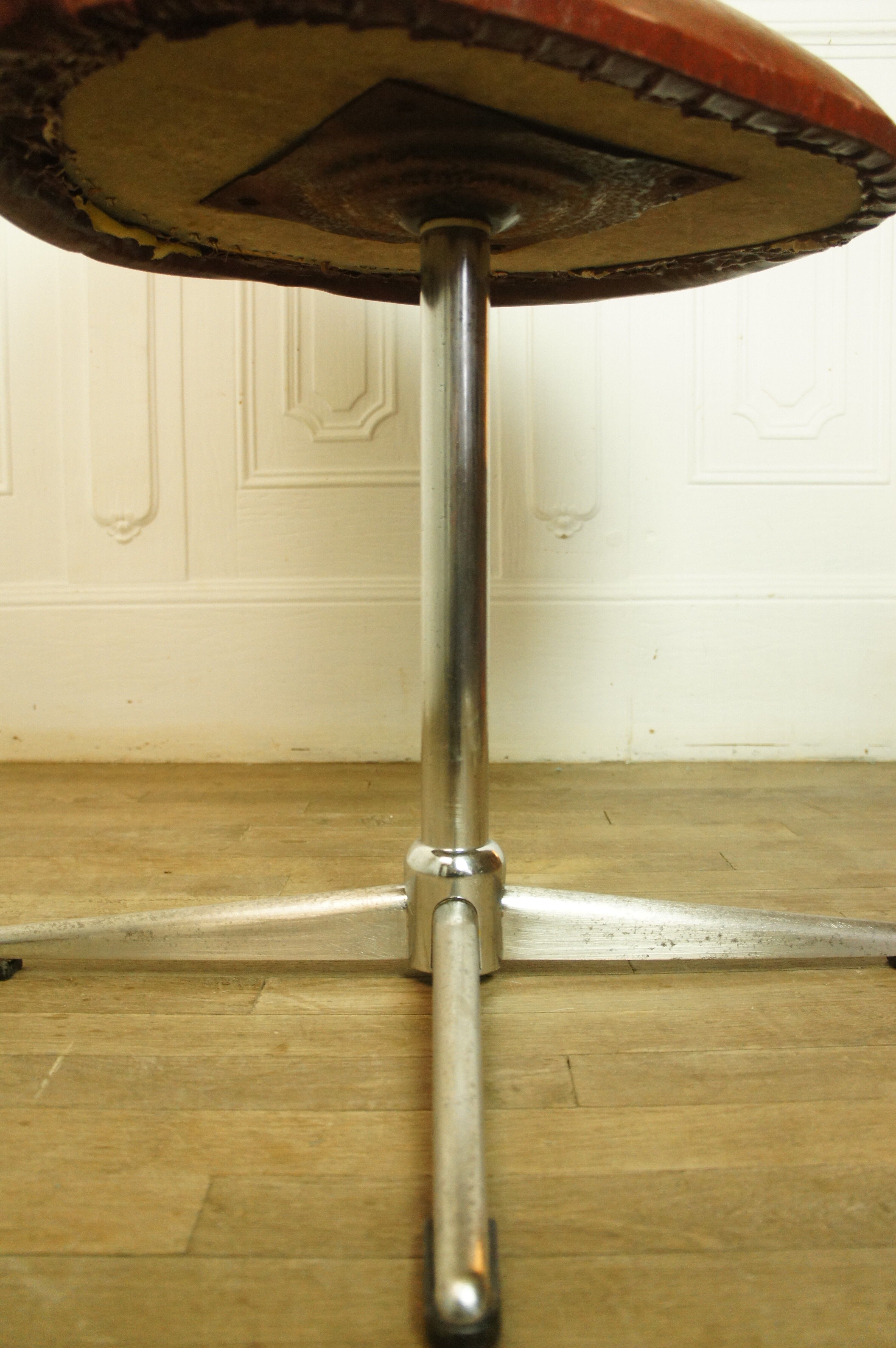 60s swivel "shell" chair