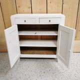 White parisian buffet