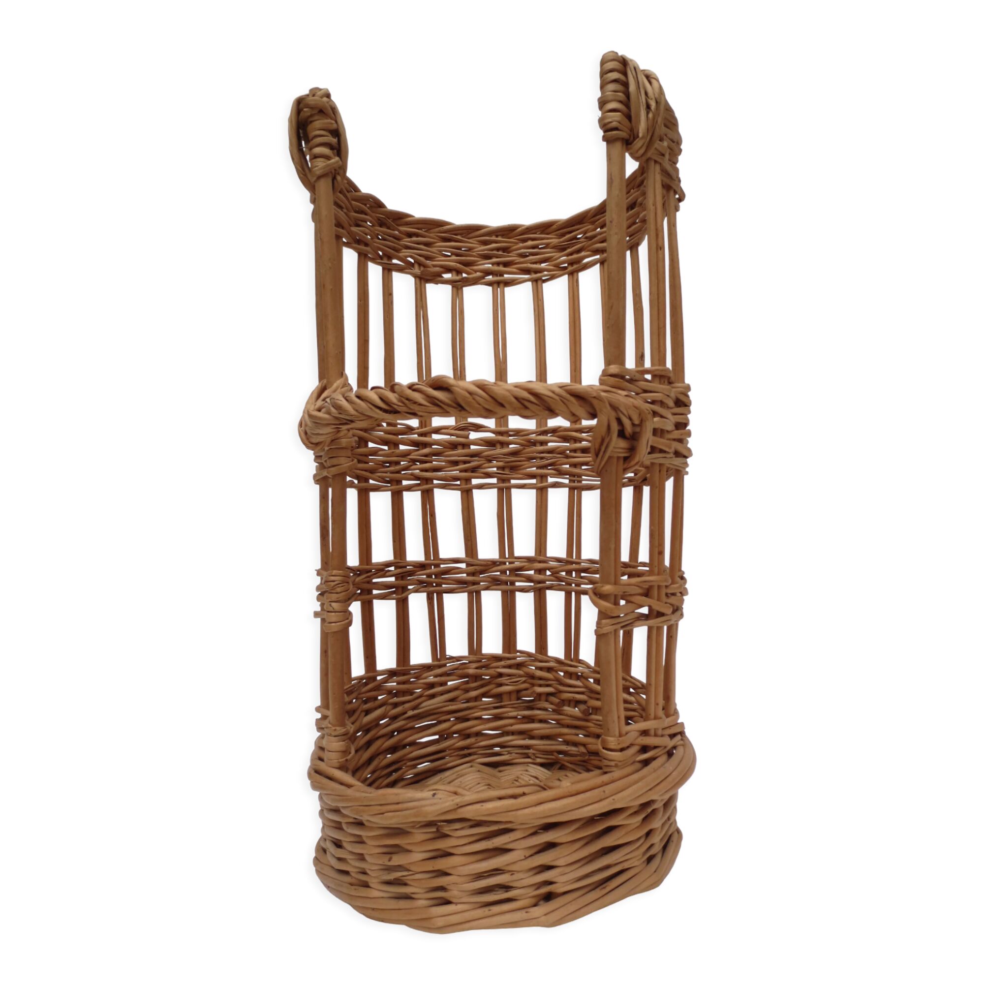 Old baguette basket, wicker bakery