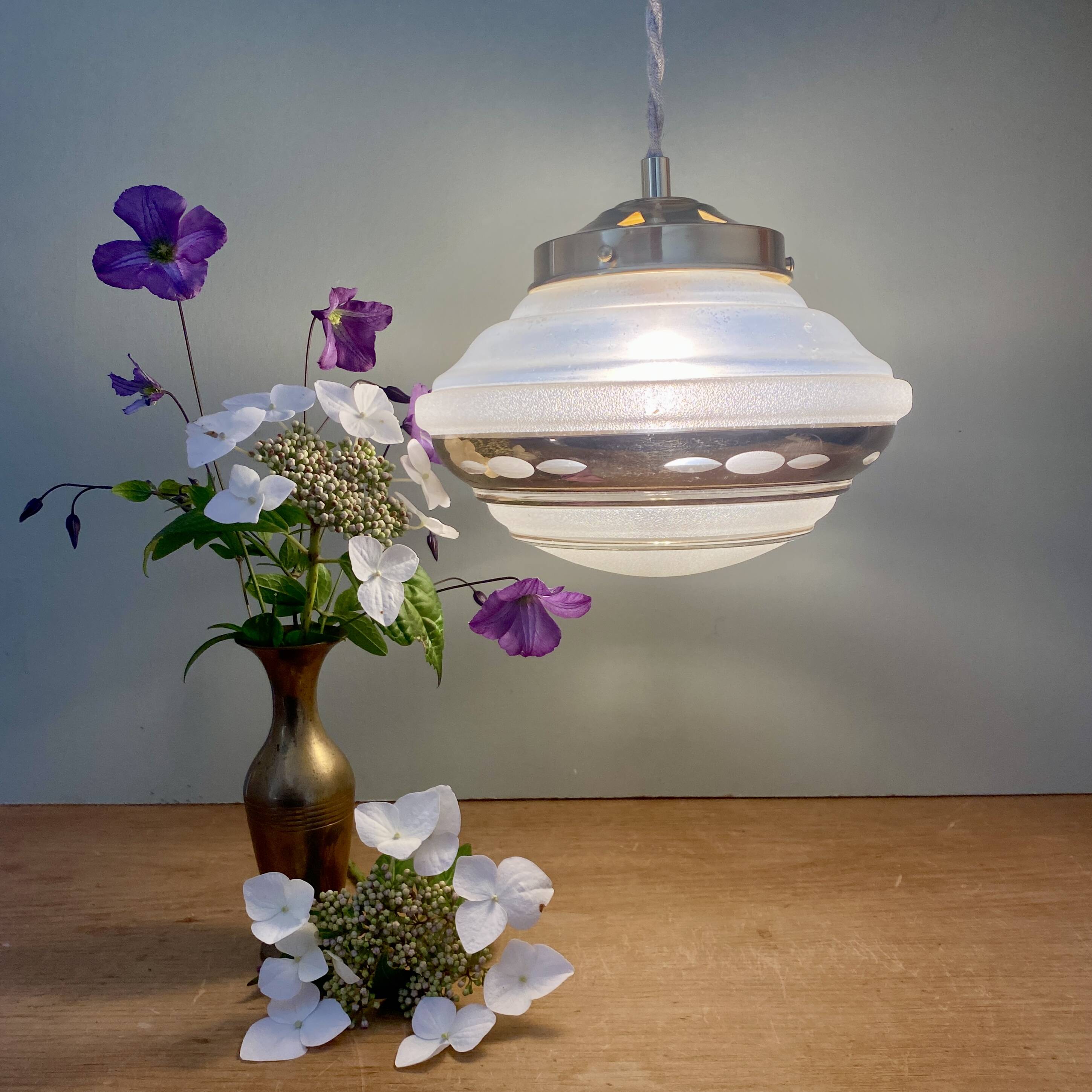 Vintage art deco globe pendant light in white and gold frosted glass