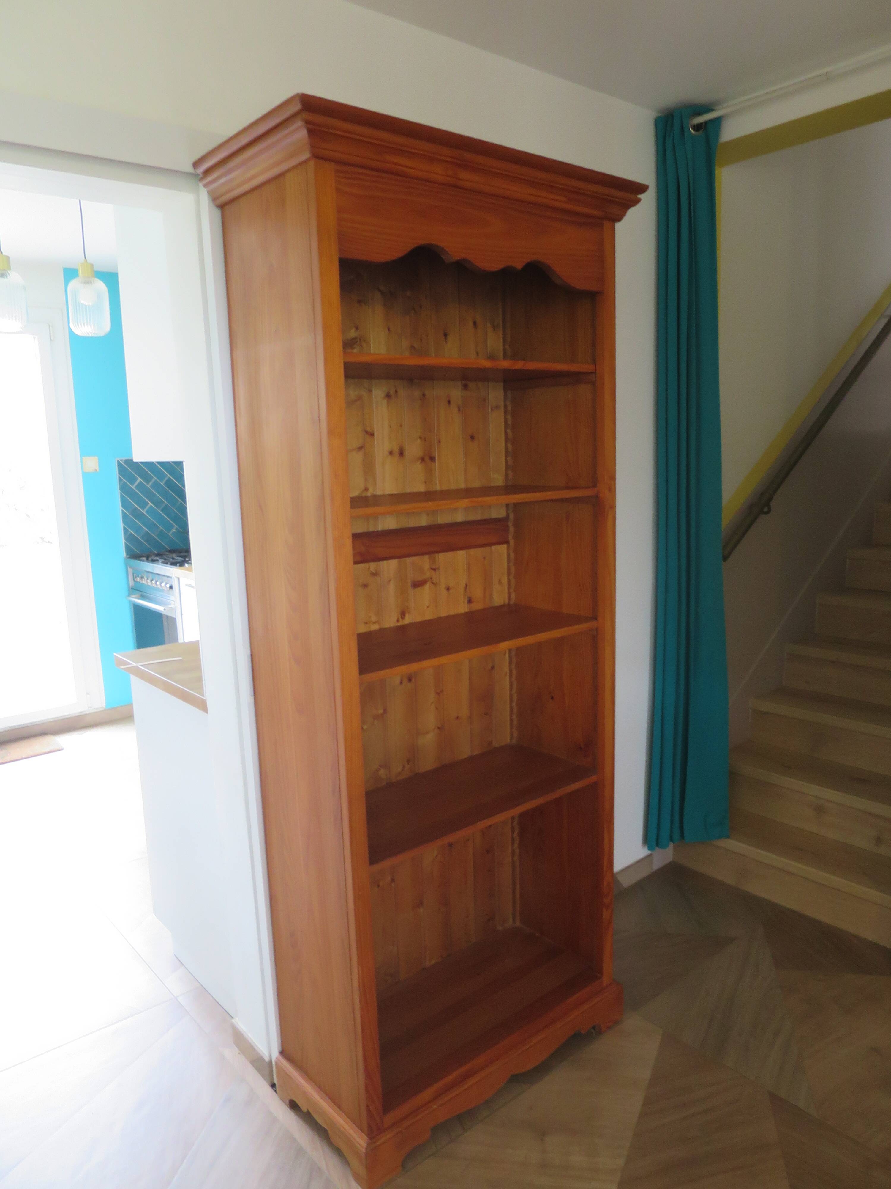 Beautiful bookshelf - solid pine - 5 shelves - country style - natural colour