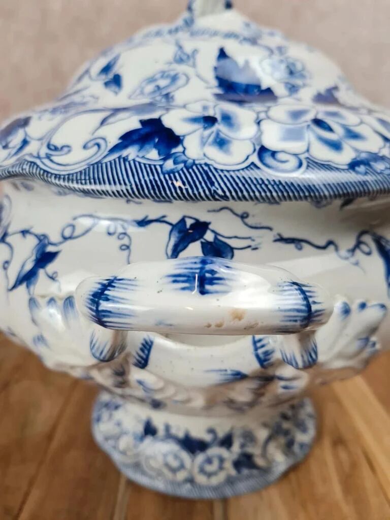 Large antique soup tureen Creil & Montereau – Flora model