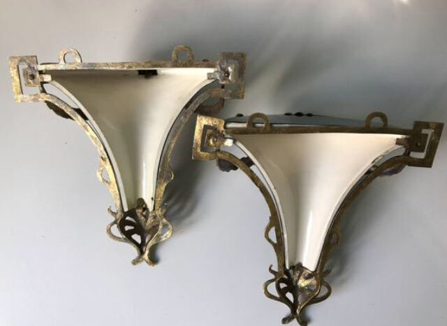 Set of 2 wall consoles, brackets in dark green porcelain and brass