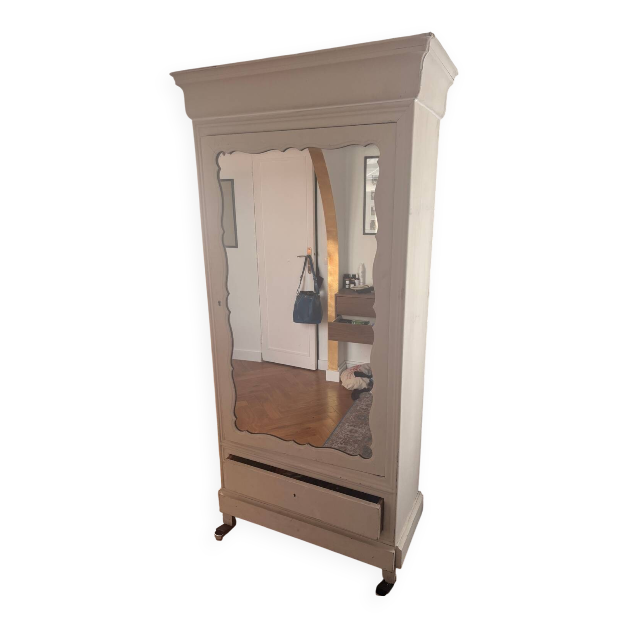 Armoire blanche – Bonbonnière parisienne avec miroir – À rénover