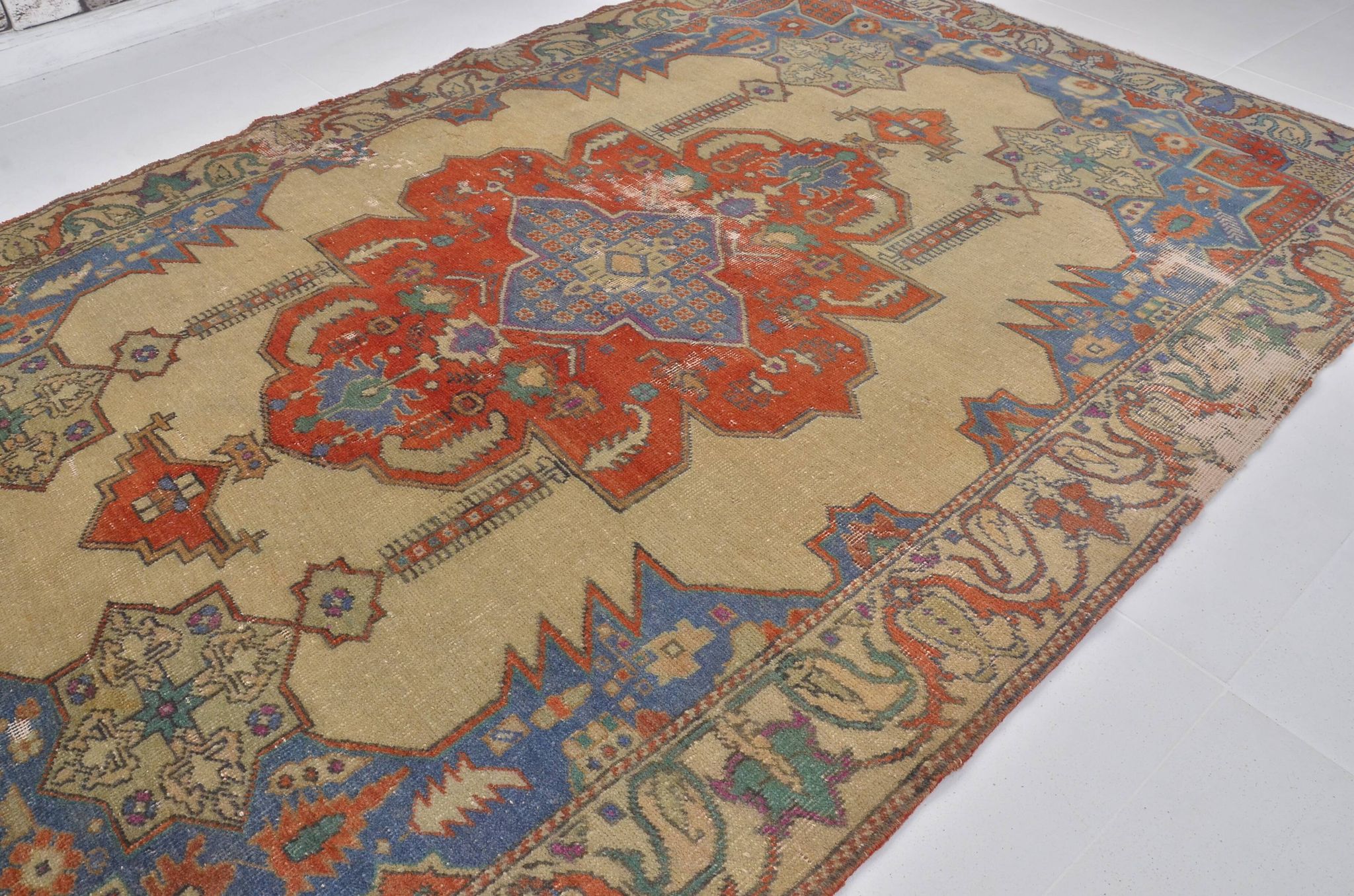 Multi Colour Organic Vintage Carpet sku h434