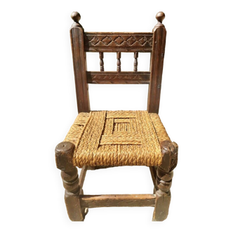 Chaise espagnole ancienne XVII