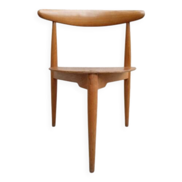 Chaise tripode cœur année 50