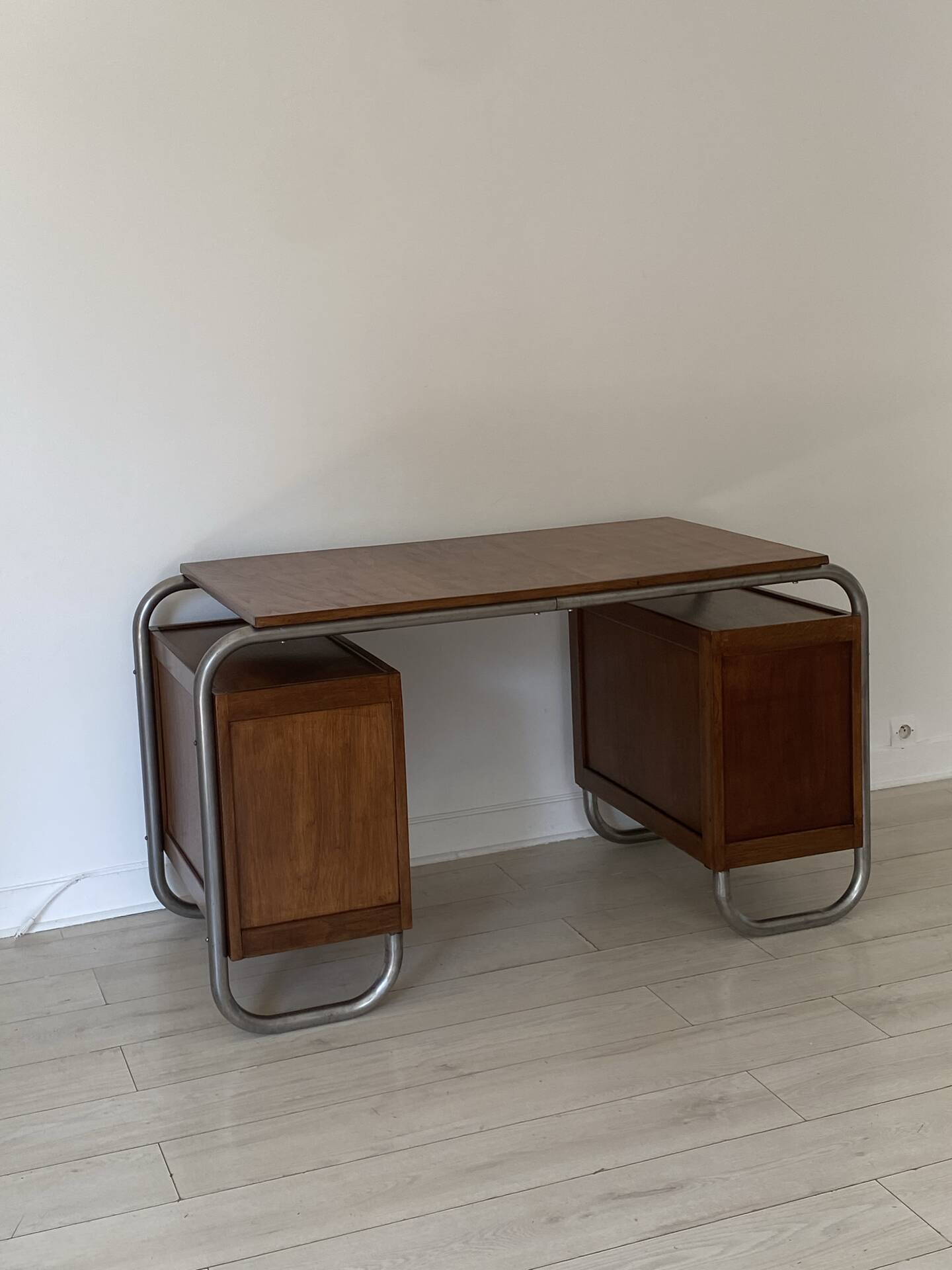 Bauhaus Office