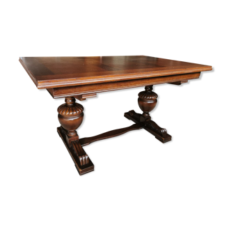 Table de style renaissance