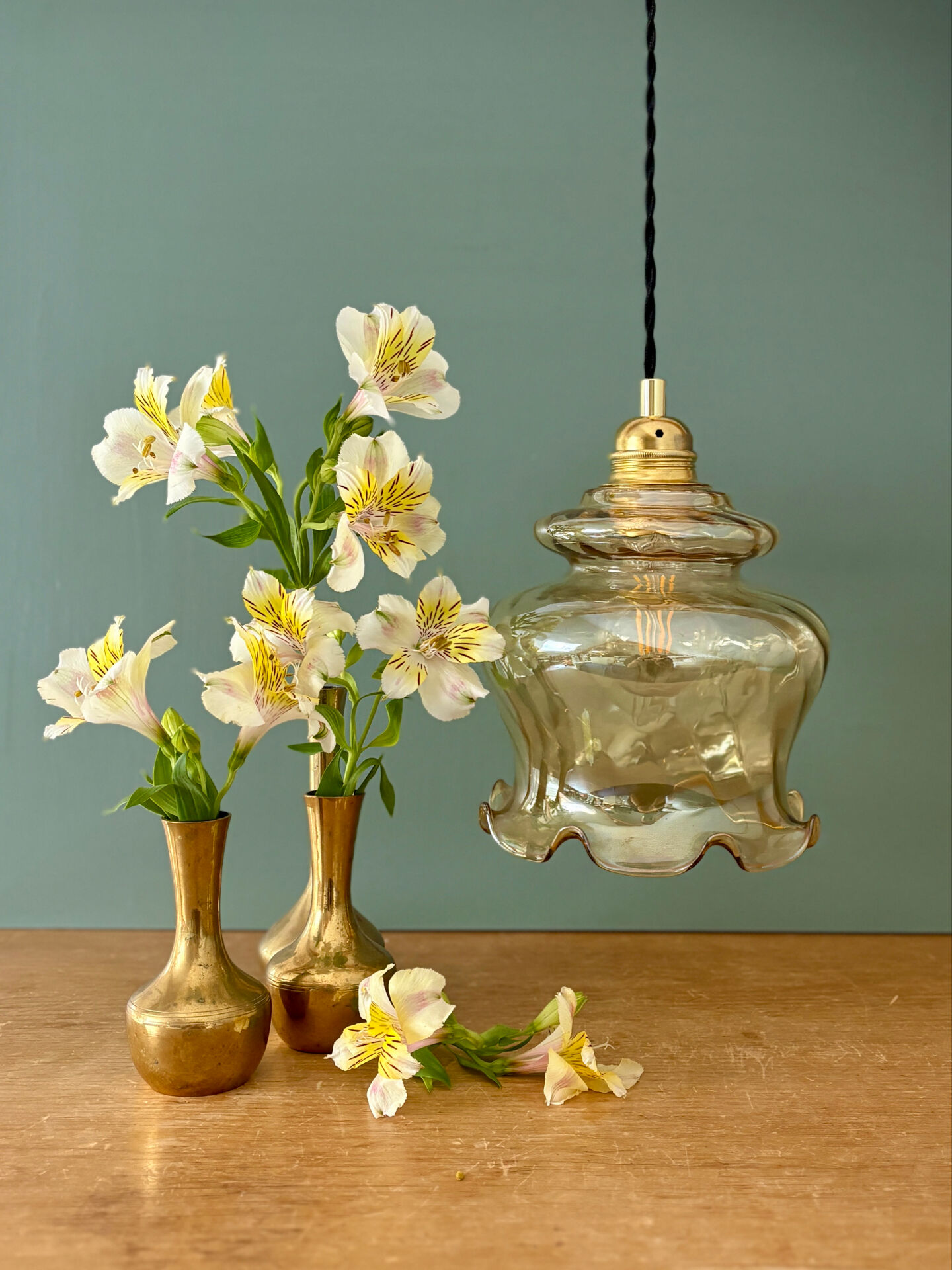 Vintage amber glass suspension globe