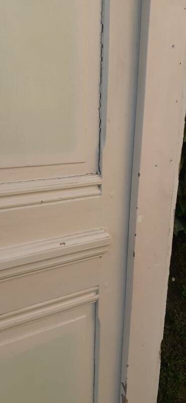 81.2x212 door and old molded paneled communication frame