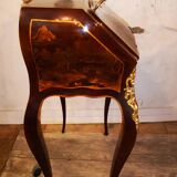 Small secret office in China's lask