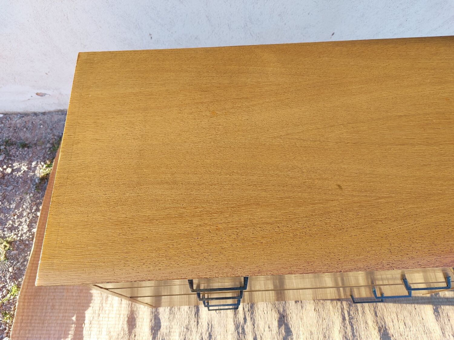 Solid wood chest of drawers