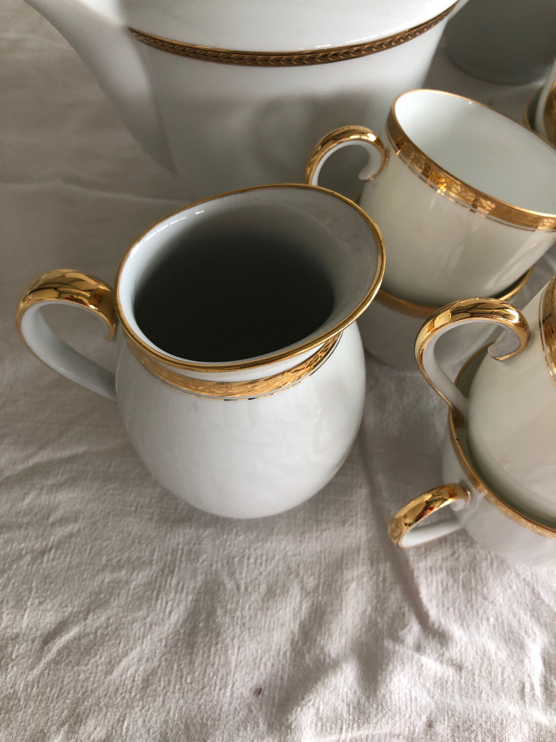 27-piece coffee and tea service in white Limoges porcelain Georges Boyer