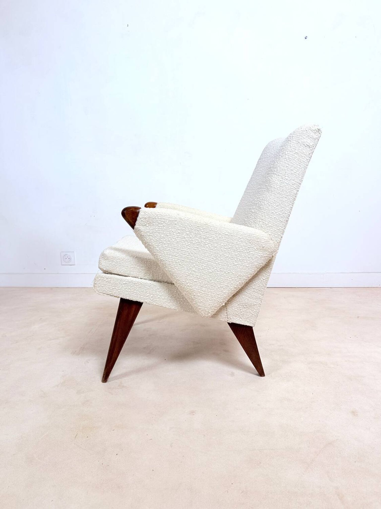 Vintage Parker Knoll armchair model 810
