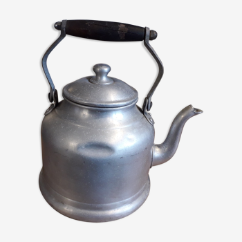 Aluminium kettle