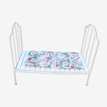 Bed wrought iron bench