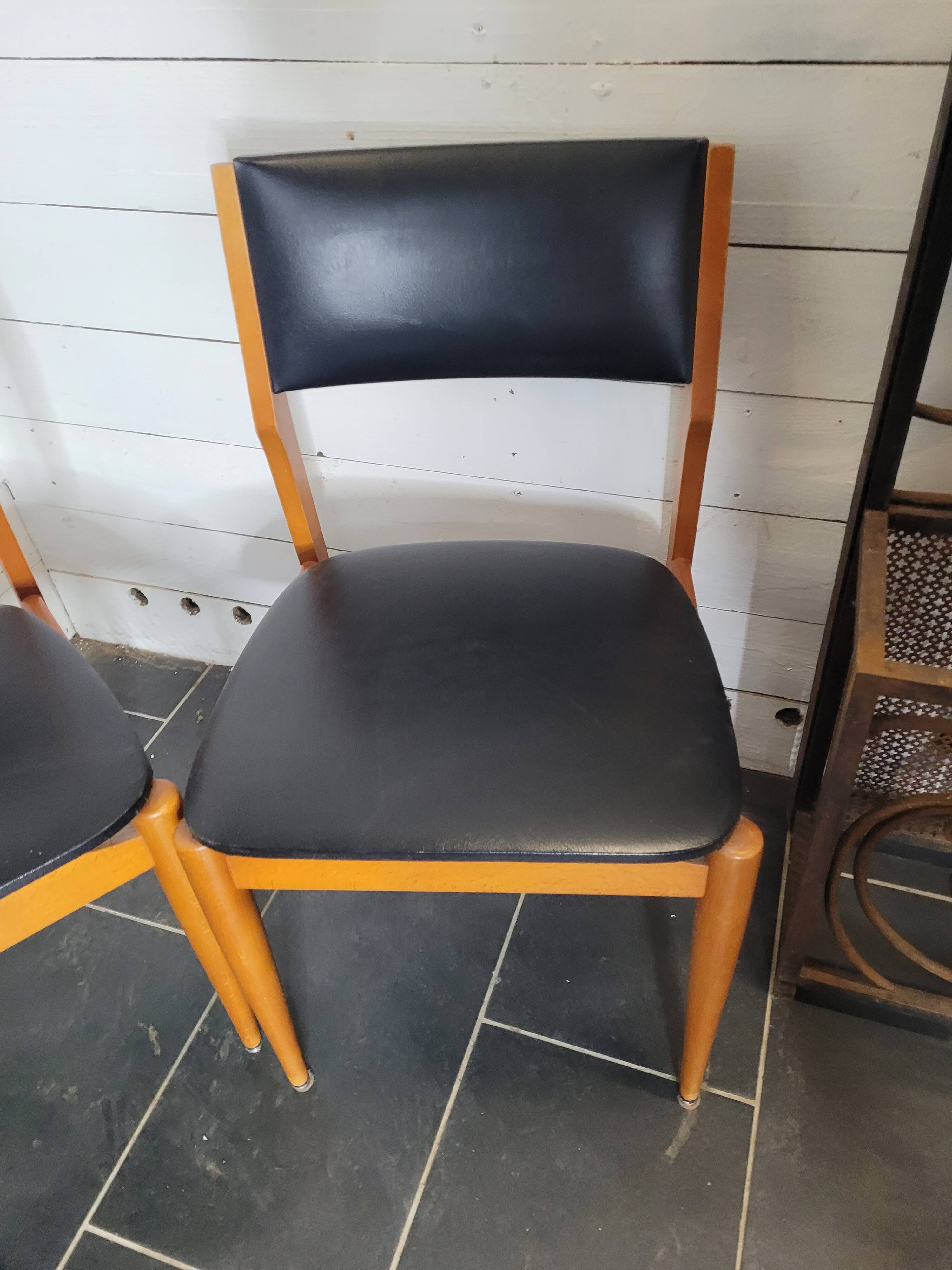 4 chaises scandinave des années 60