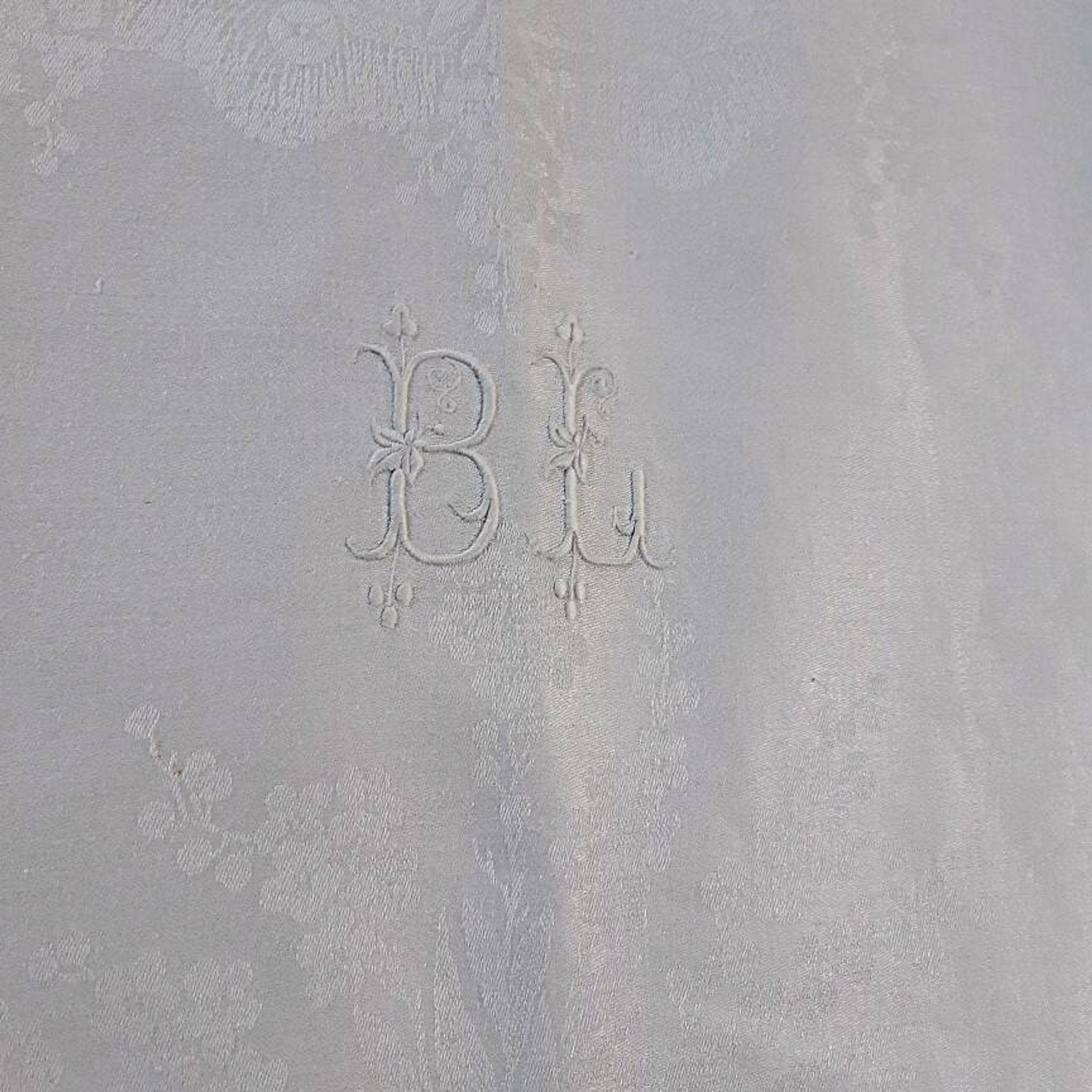 Large damask tablecloth - 2m x 4m10 - monogrammed BL, 1930