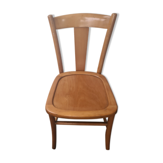 Chair in wood