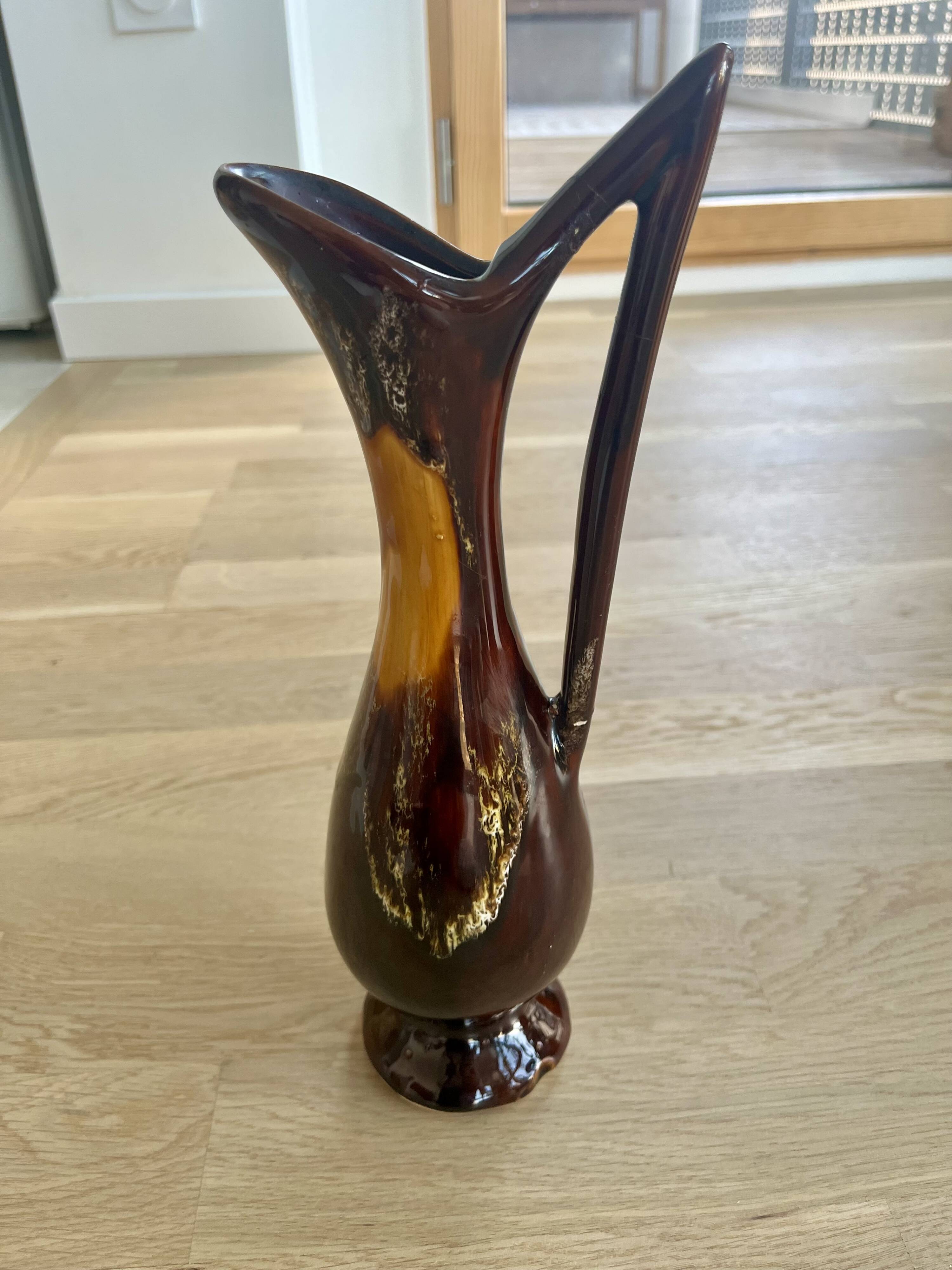 Vase - pichet en céramique de Vallauris