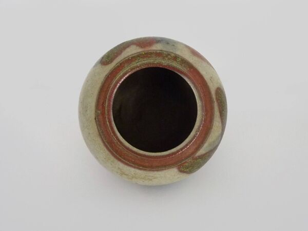 Vase rond, boule signé Olivier Roy Vallauris. Années 80