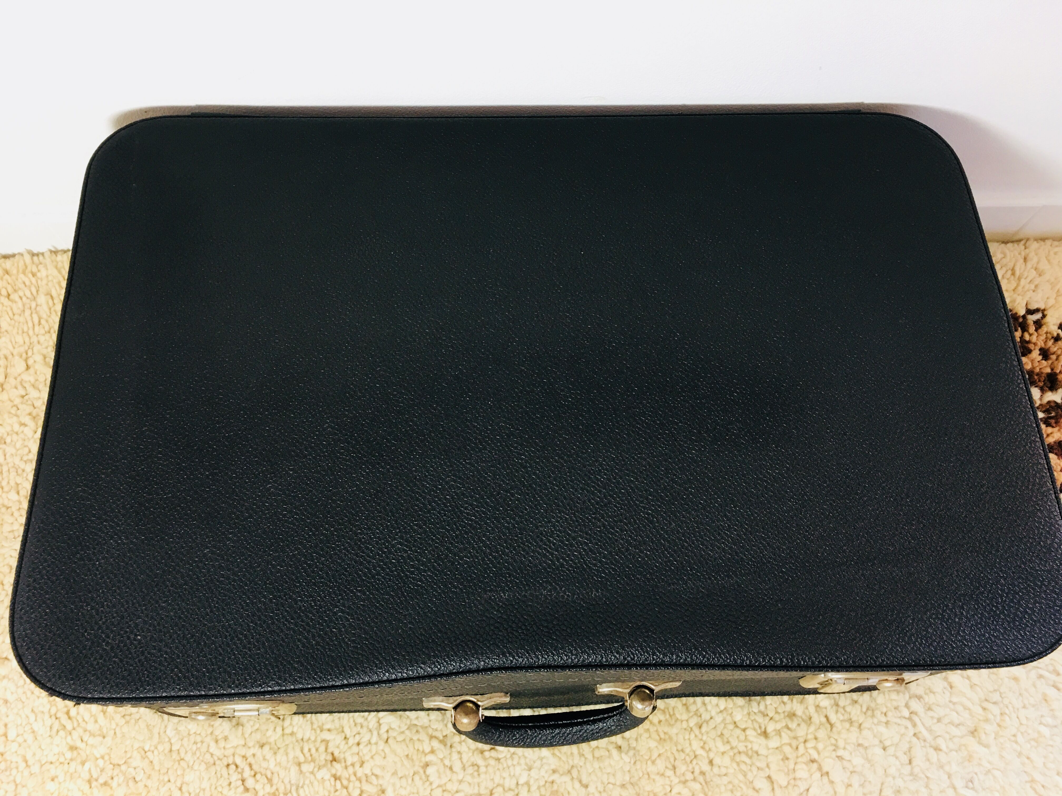 Valise noire vintage