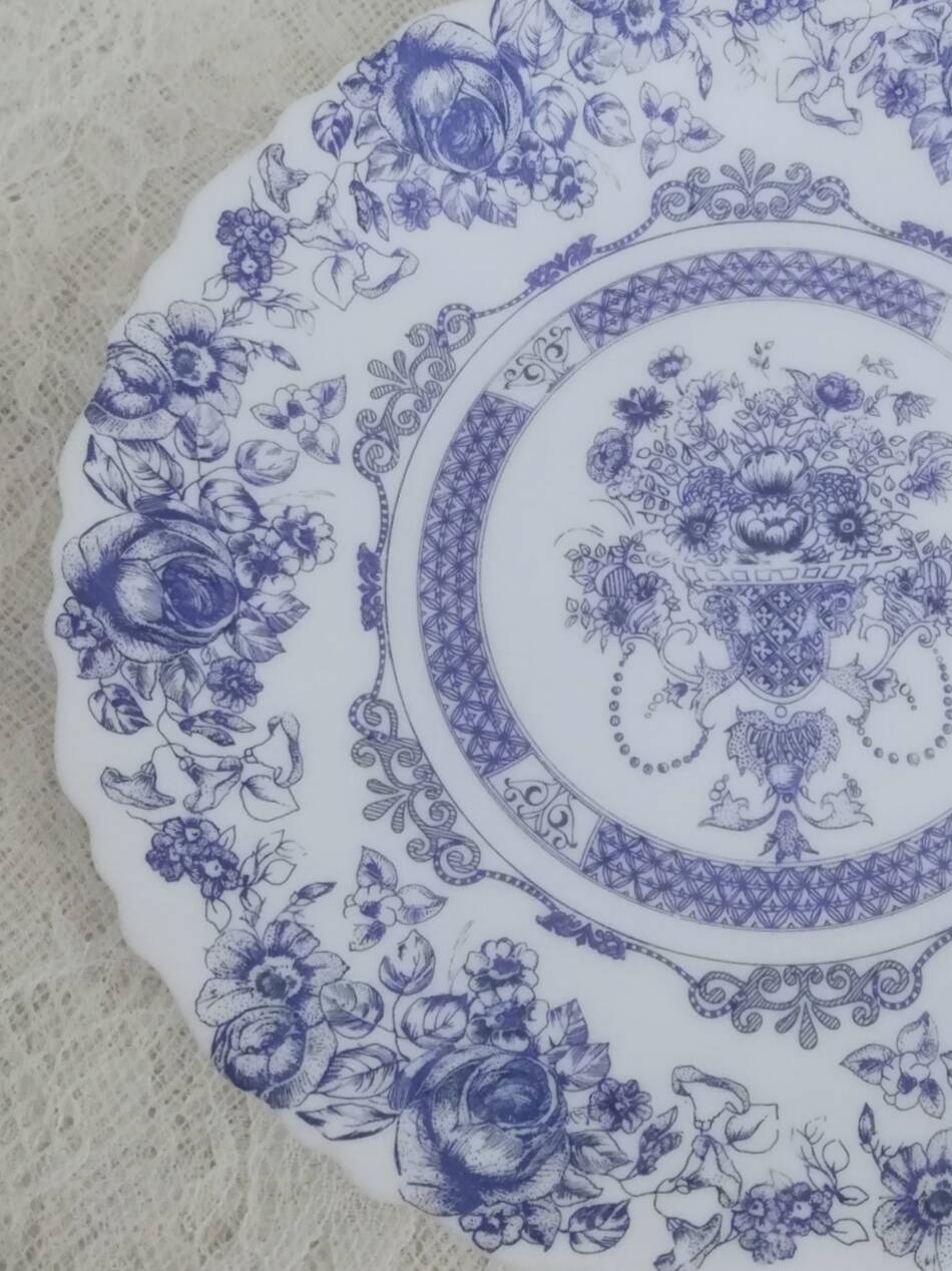 Lot de 9 assiettes à dessert vintage