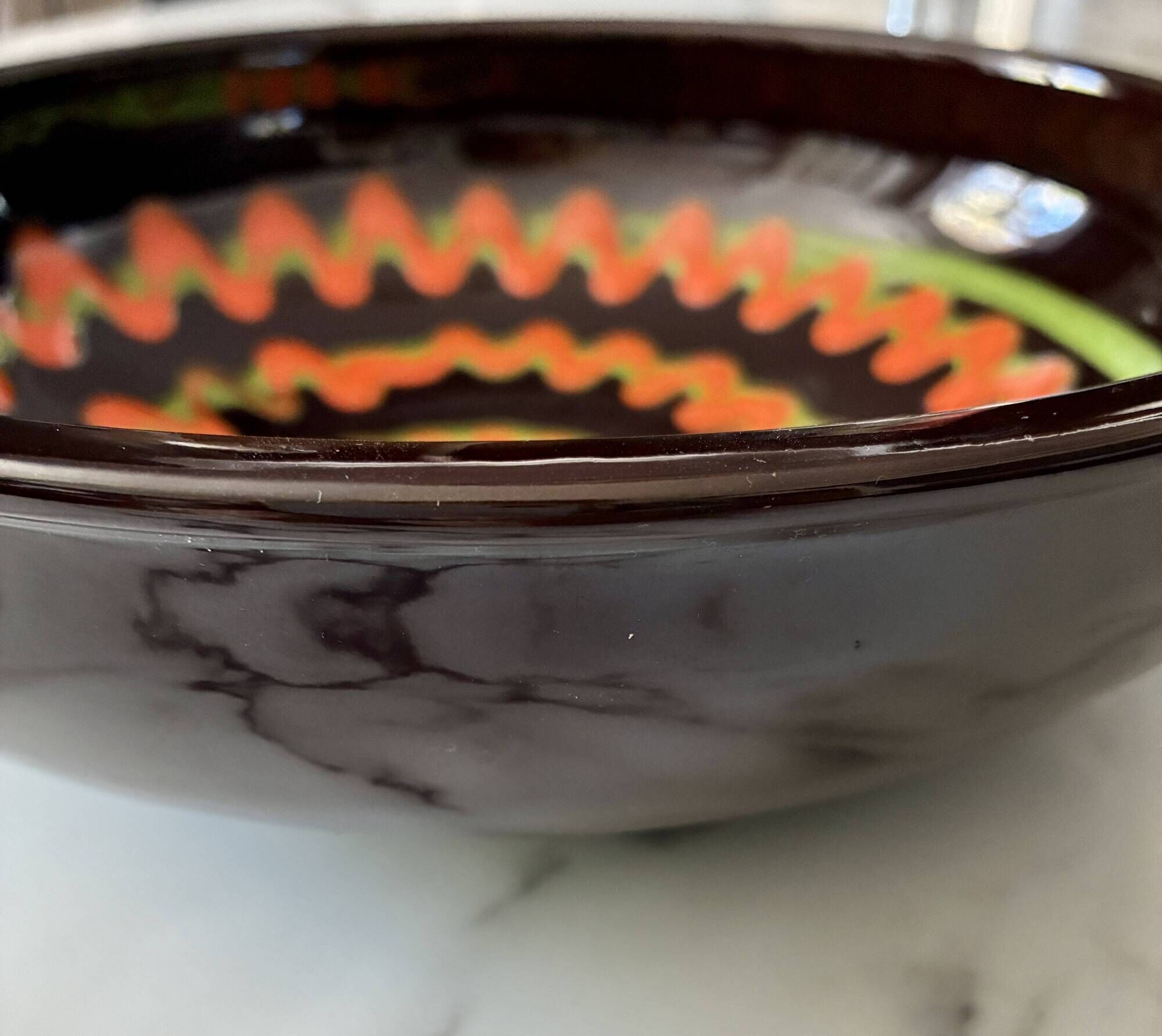 Flat round salad bowl Catalonia
