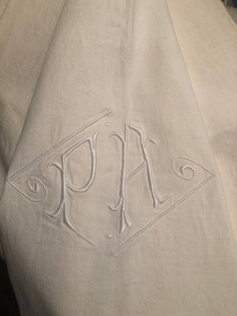 Antique embroidered linen-cotton sheet PA