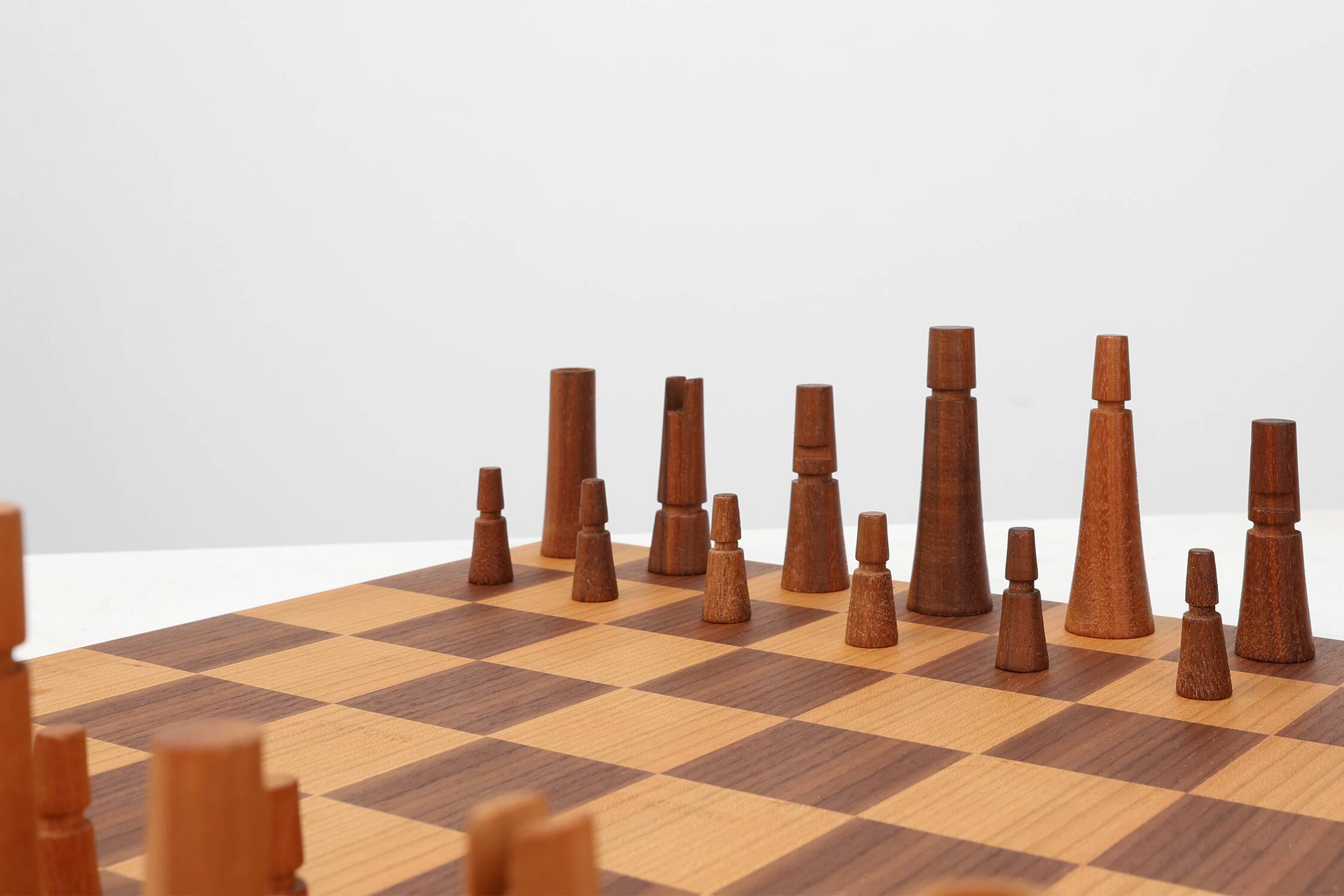 De Coene Chess Set With Original Box Attr. to Christophe Gevers, Belgium