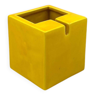 Space age yellow cubic ceramic ashtray, Sicart Italy 1970s