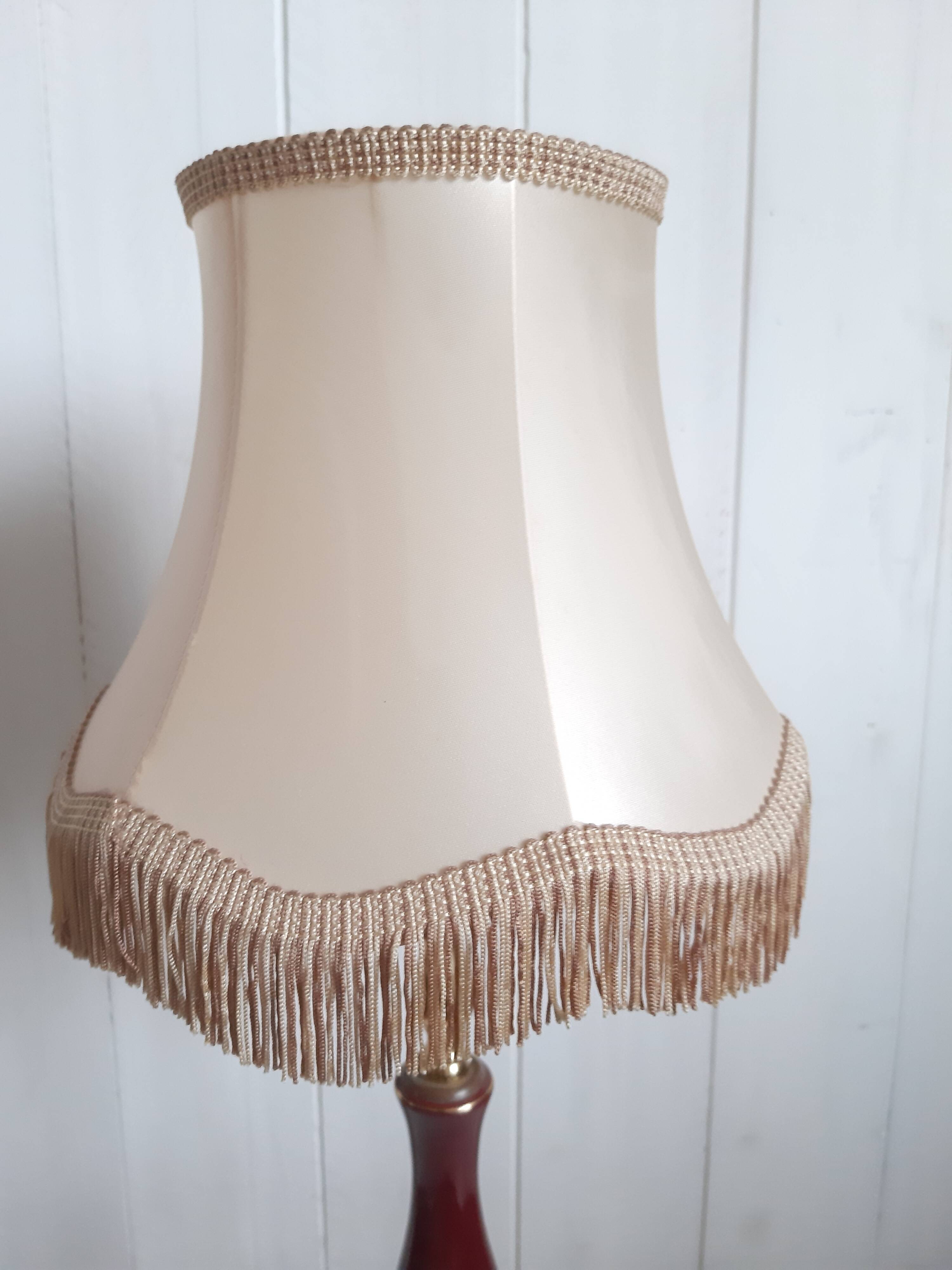Table lamp