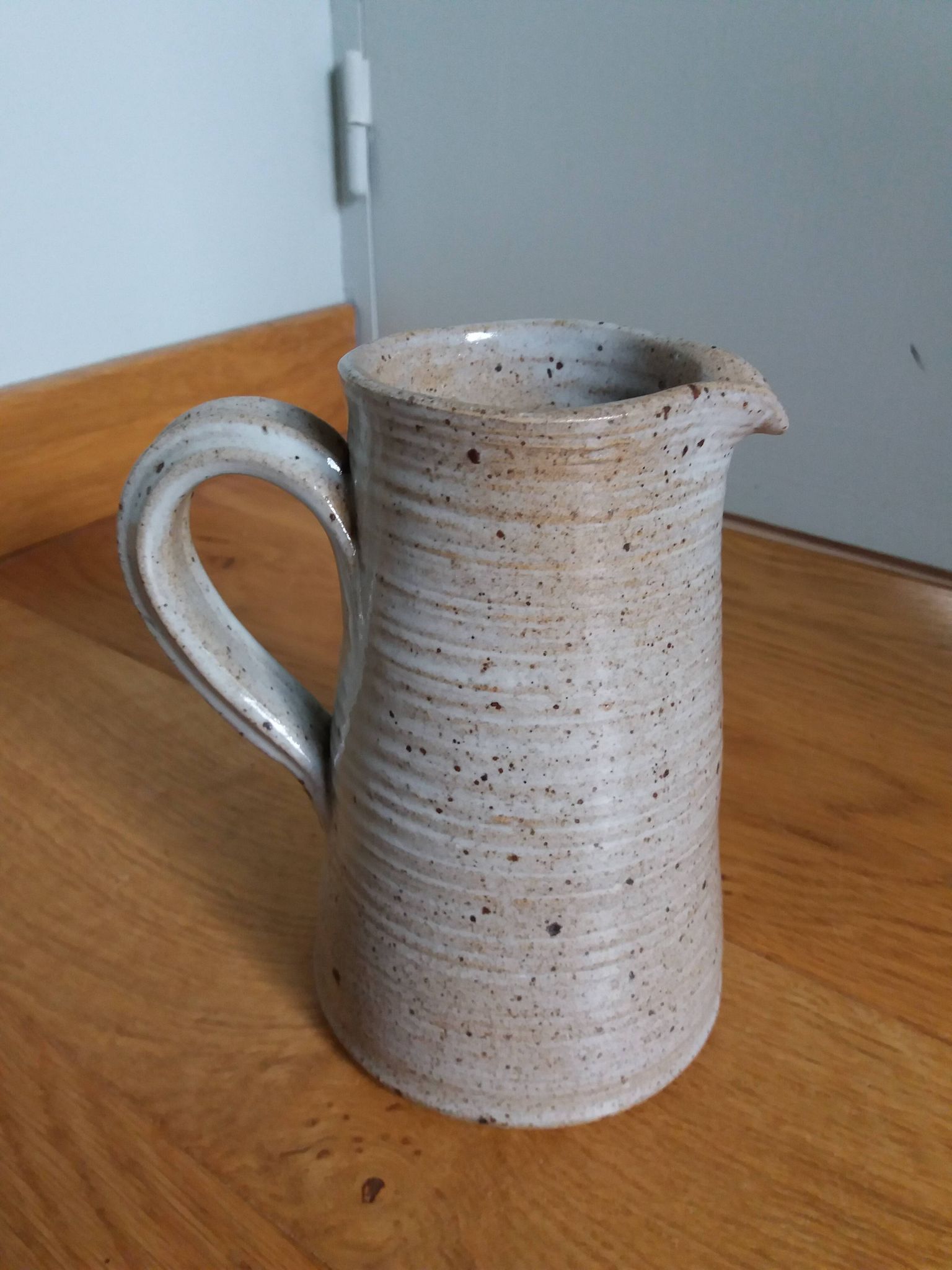 Fontgombault vase pitcher in turned sandstone