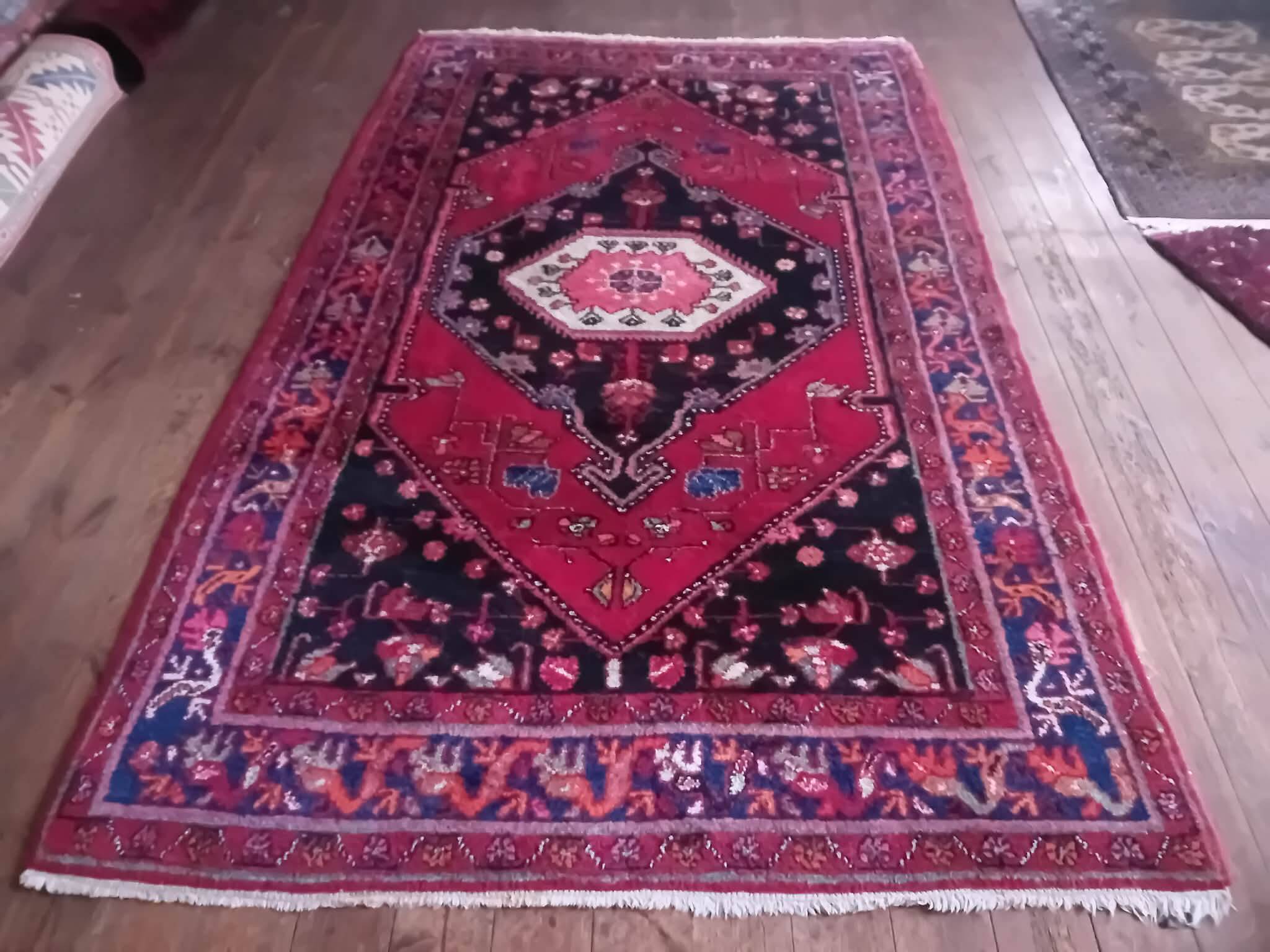 Handmade Persian Hamdan rug 235x140cm