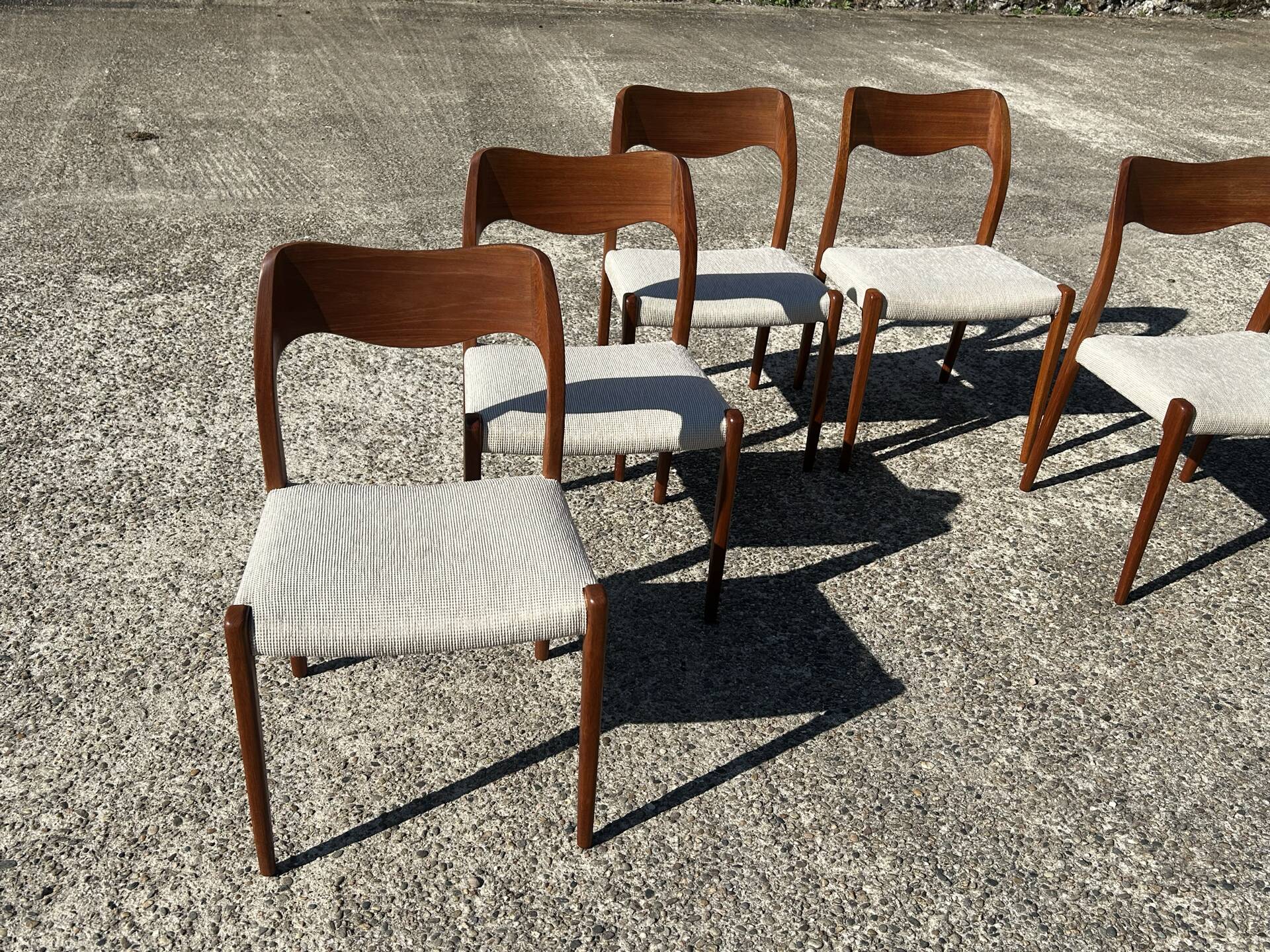 Lot of 6 teak chairs by Niels Otto Møller model 71.