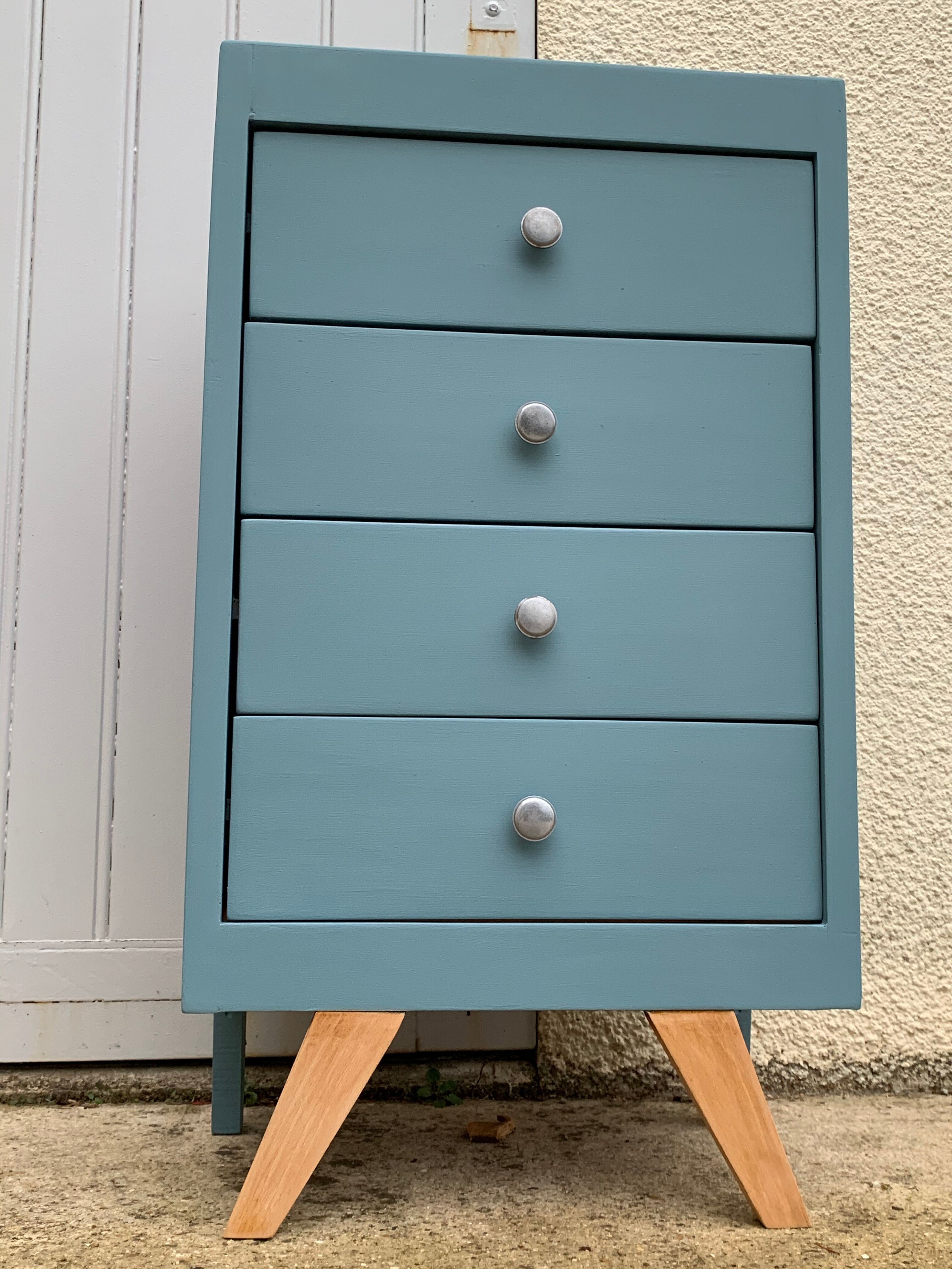 Chiffonnier feet compass 1950