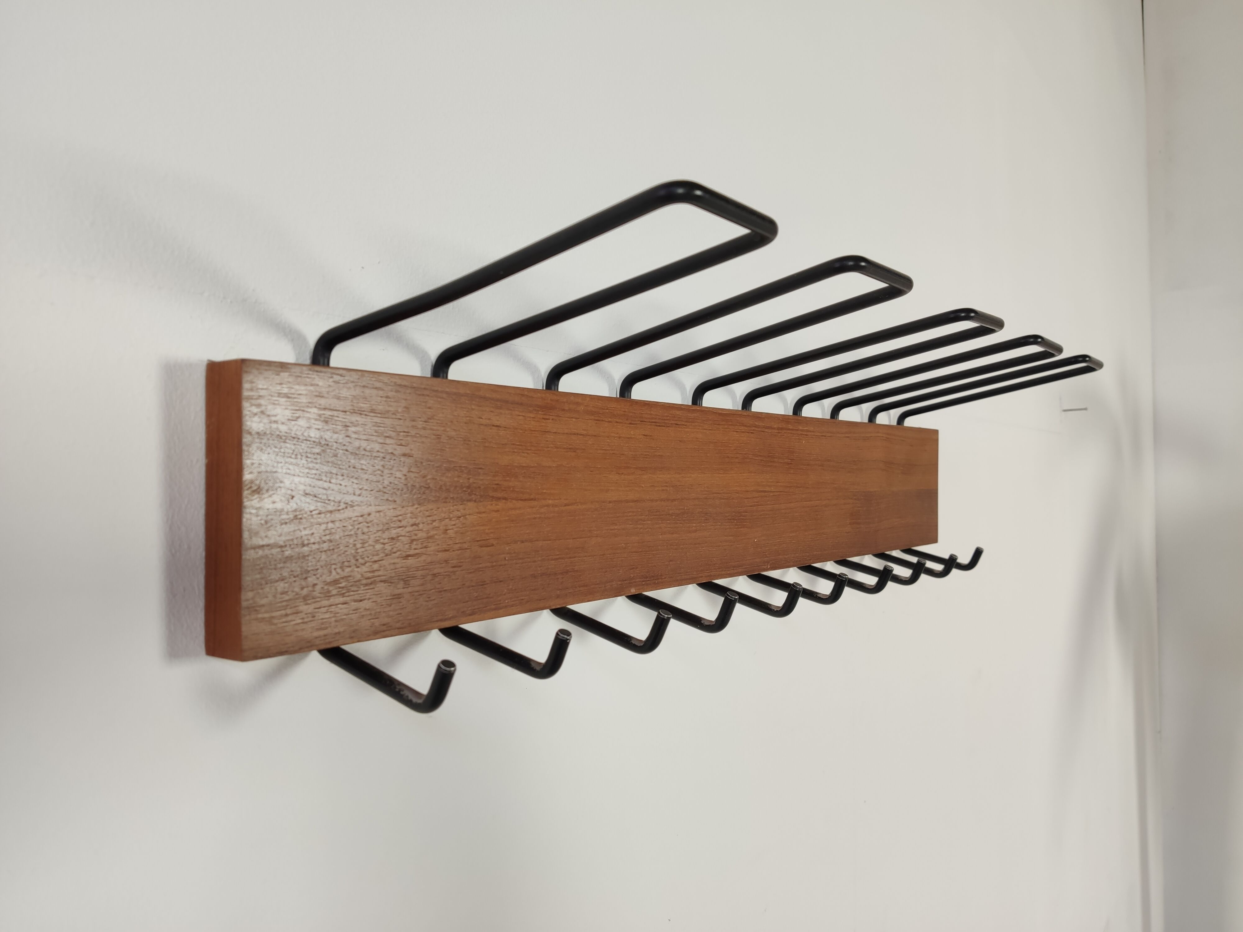 Scandinavian wall shelf in 60s teak