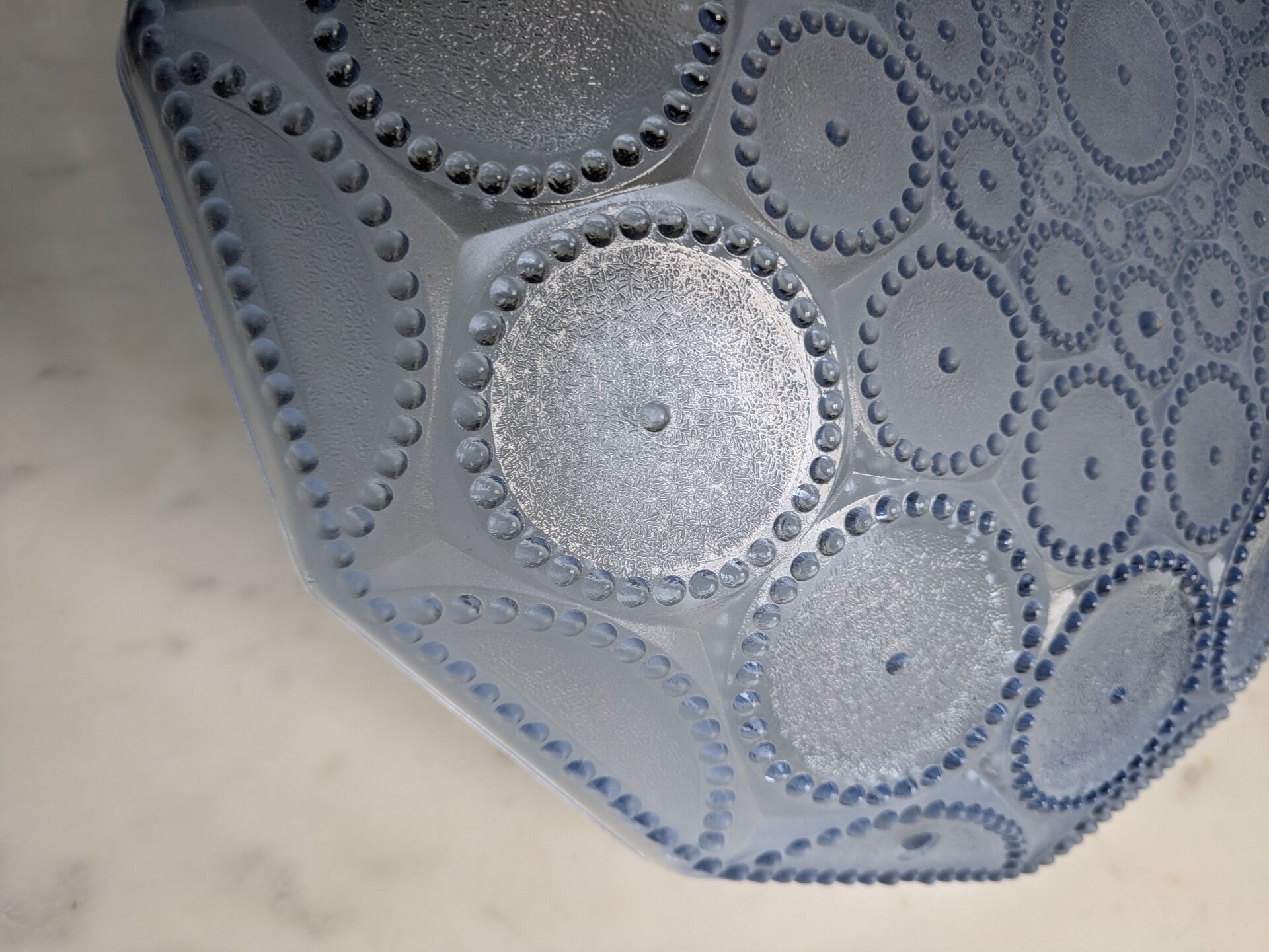 Grande Vasque moulé Art Deco Bleu azur.