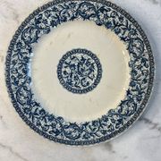 Flat plate made of ironstone from Gien, "Garlands" decoration, 1937.