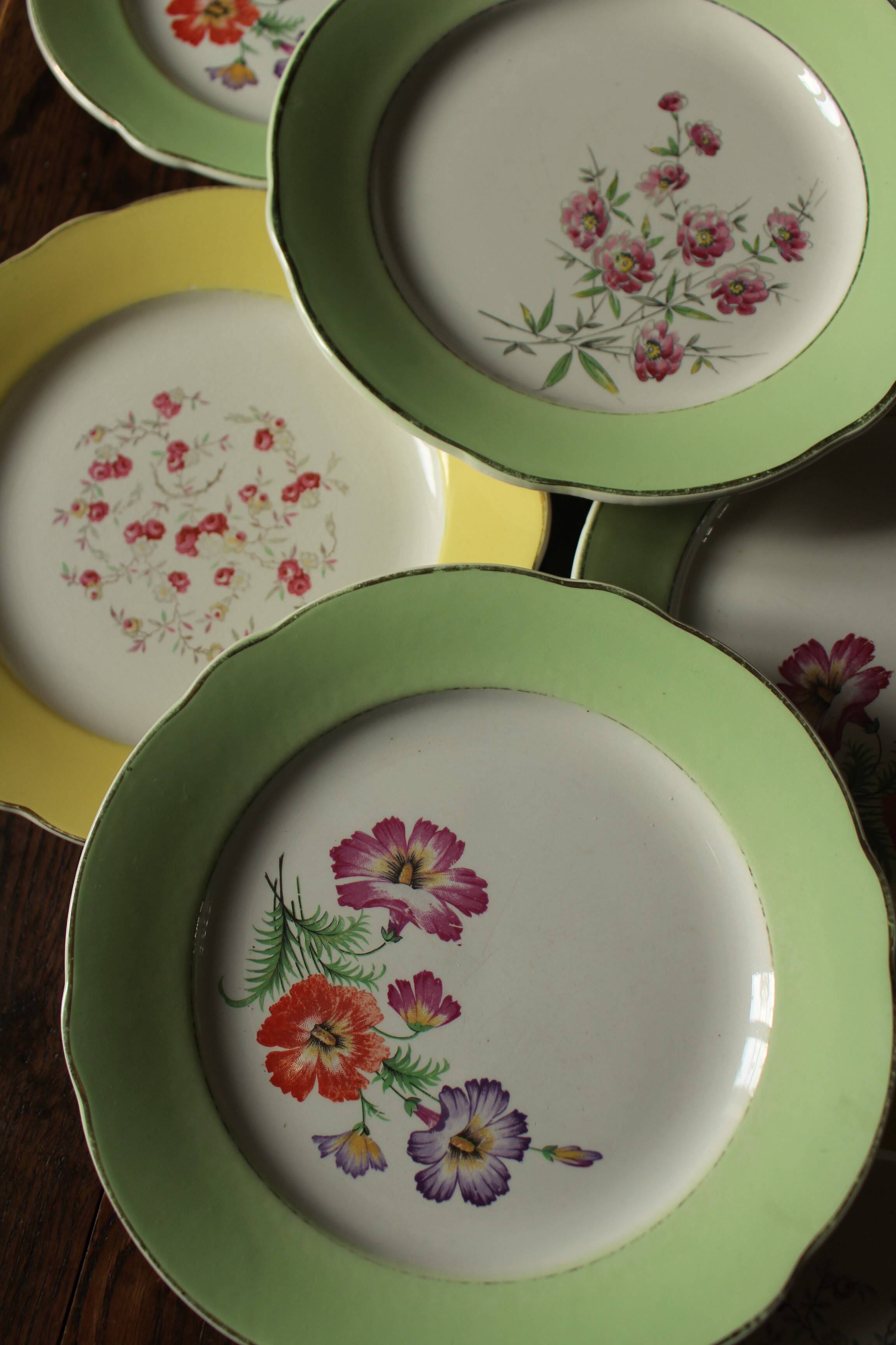 Lot 6 flat plates Flowers Yellow Green Lunéville mismatched