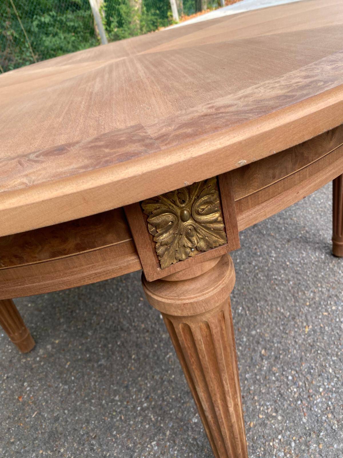 Table de salle à manger ronde extensible signée Jansen Paris 1930